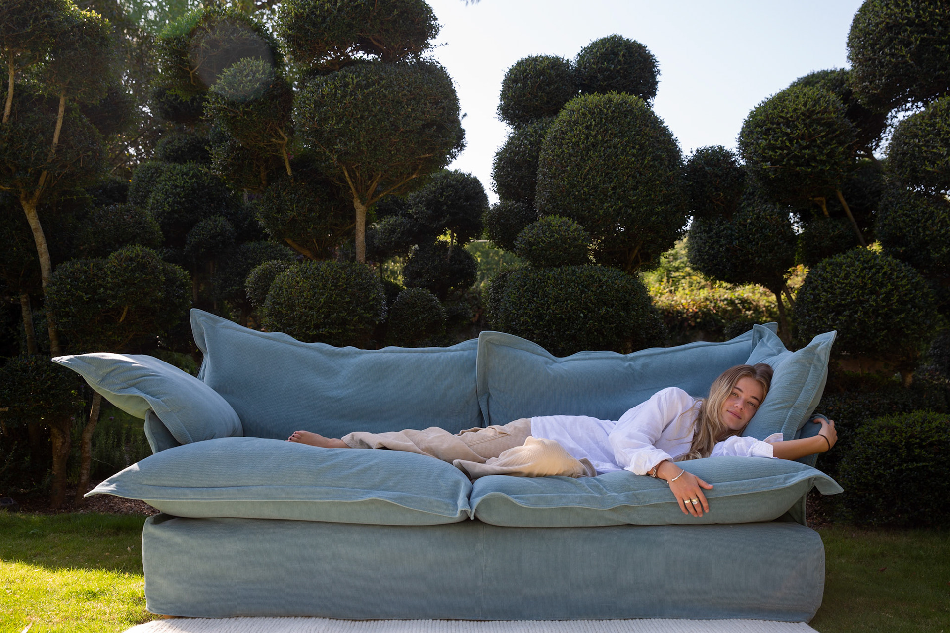 Pigeon Corduroy - Song Pillow Edge Sofa