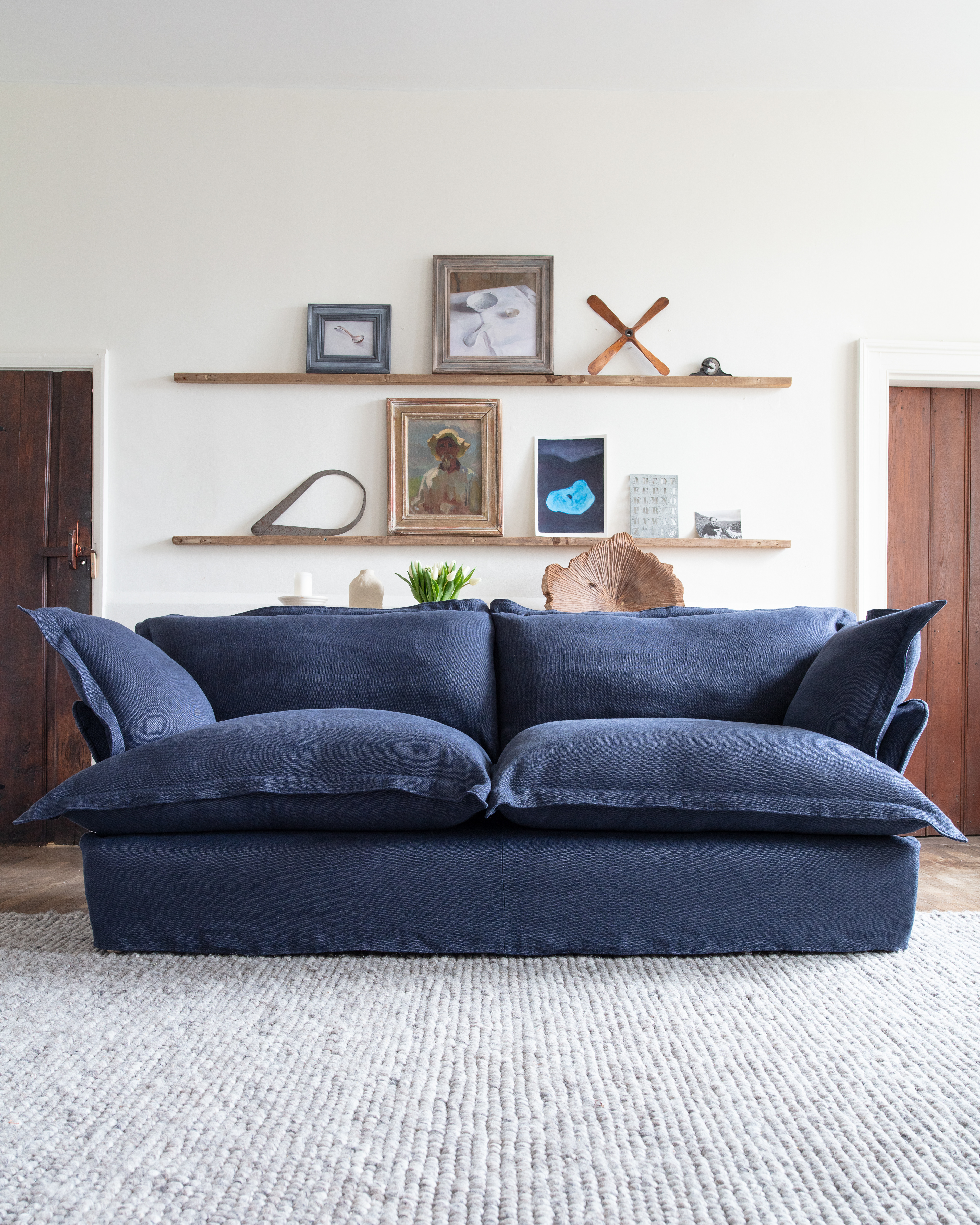 Obsidian 100% Linen - Song Pillow Edge Sofa