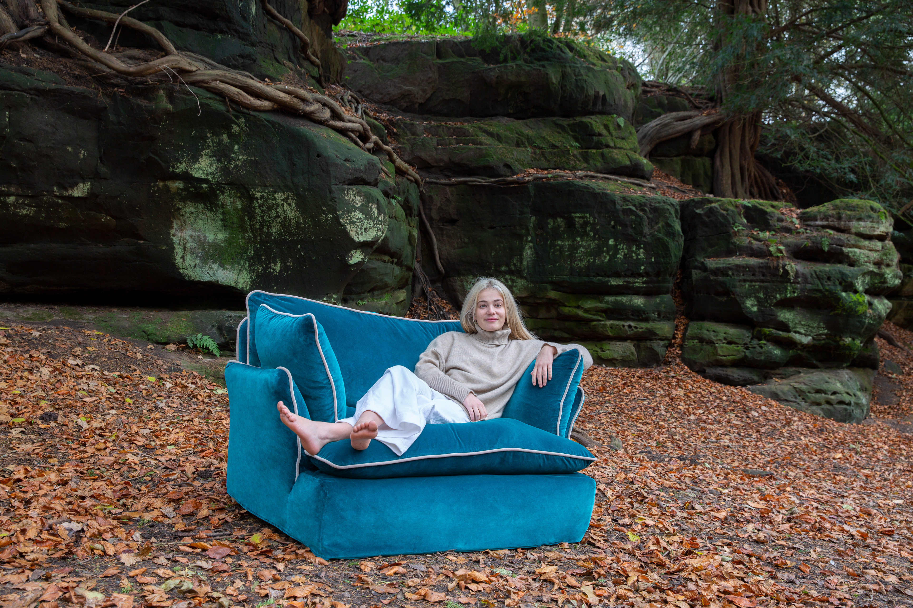 Grains of Paradise/Sea Salt Velvet - Marnie Contrast Piped Love Seat