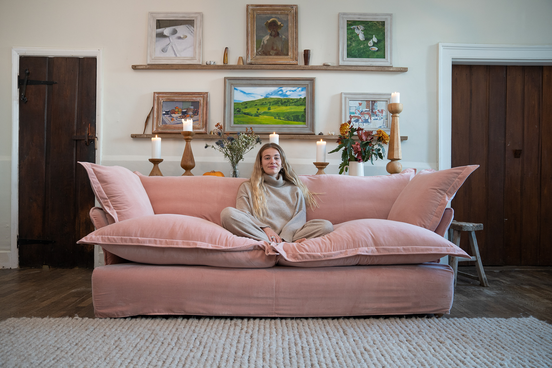 Pink Peppercorn Velvet - Song Pillow Edge Sofa