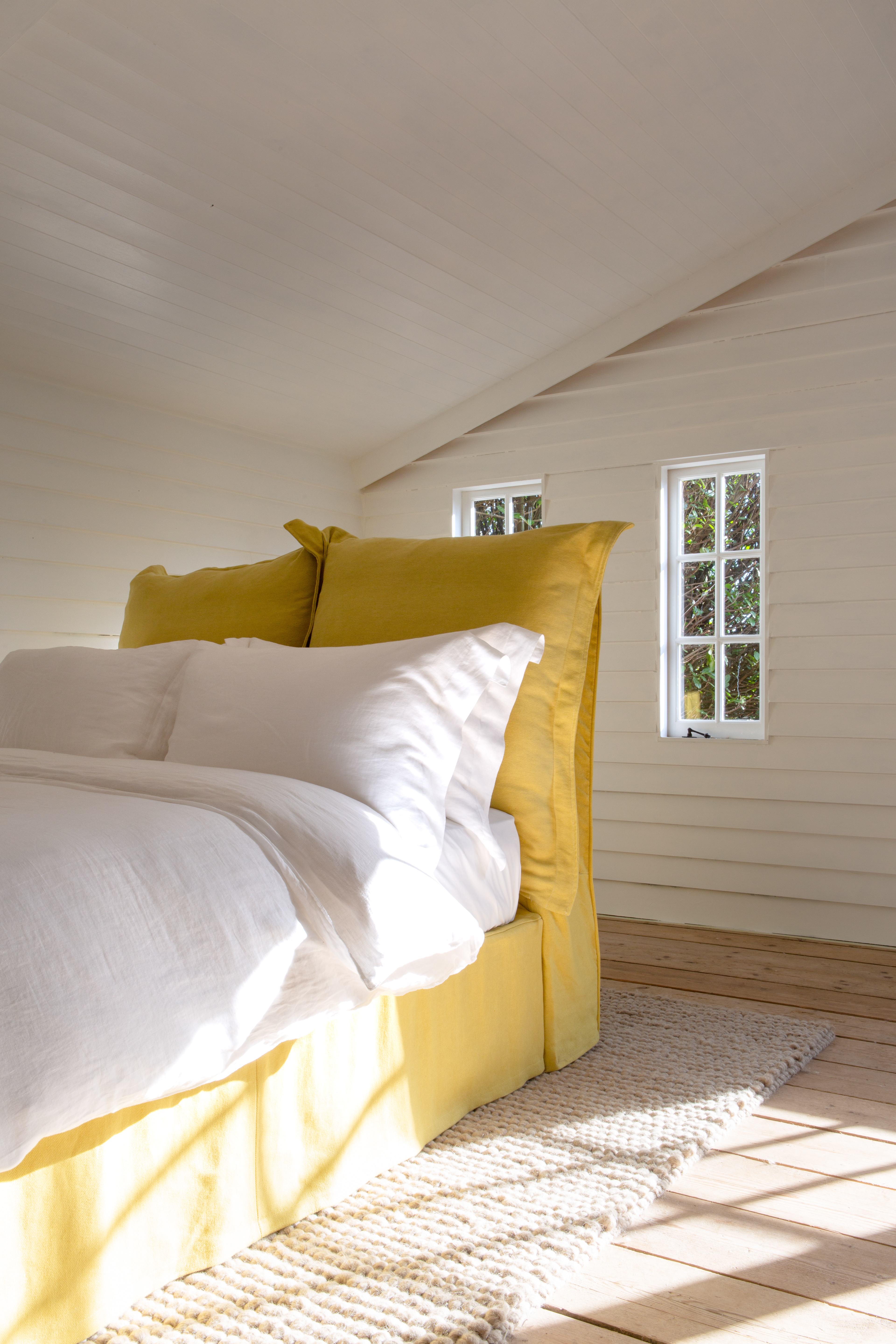Citrine 100% Linen - Song Pillow Edge Headboard & Valance