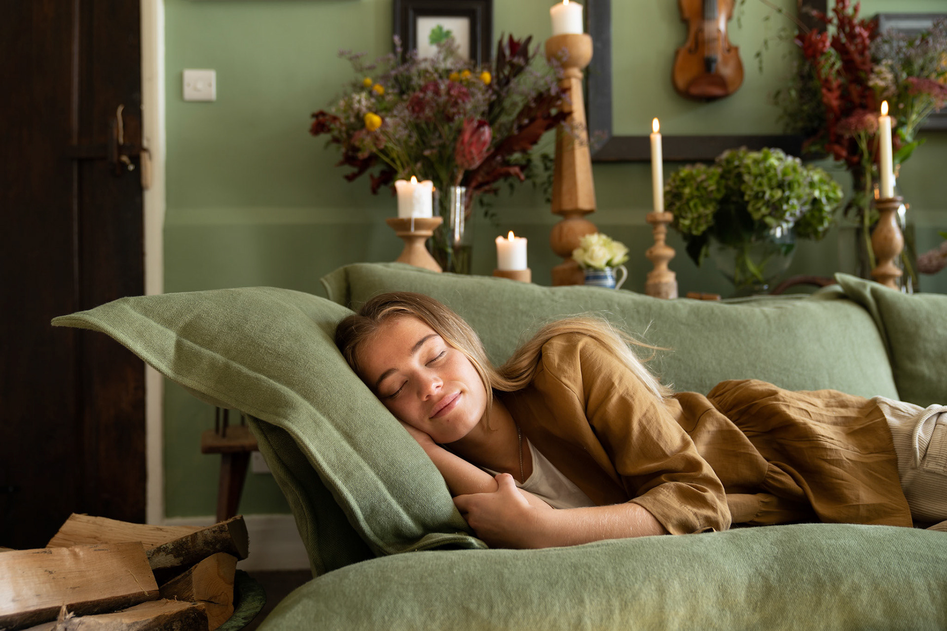Malachite 100% Linen - Song Pillow Edge Sofa