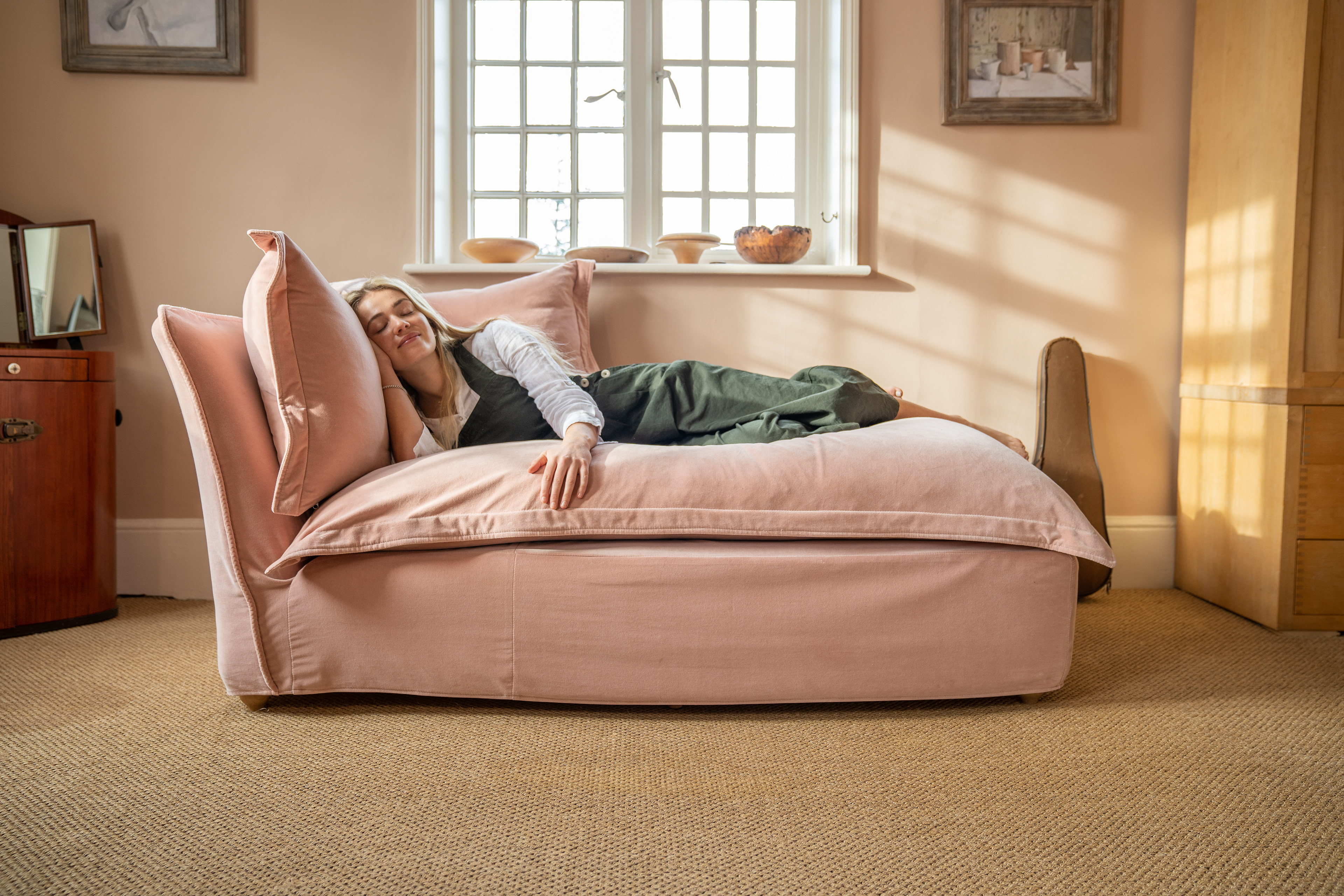 Plaster Velvet - Song Pillow Edge Chaise Longue