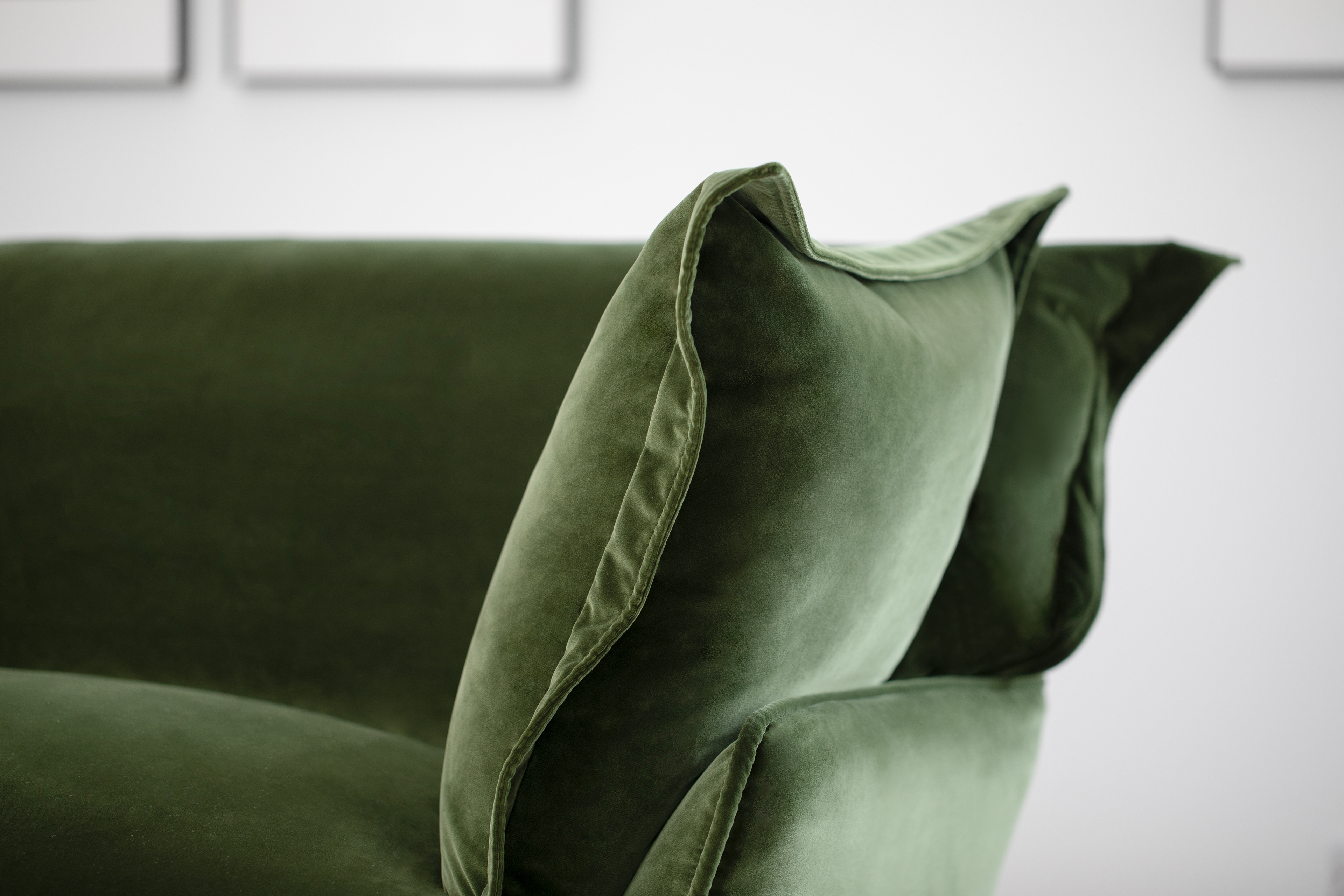 Tarragon Velvet - Song Pillow Edge Sofa