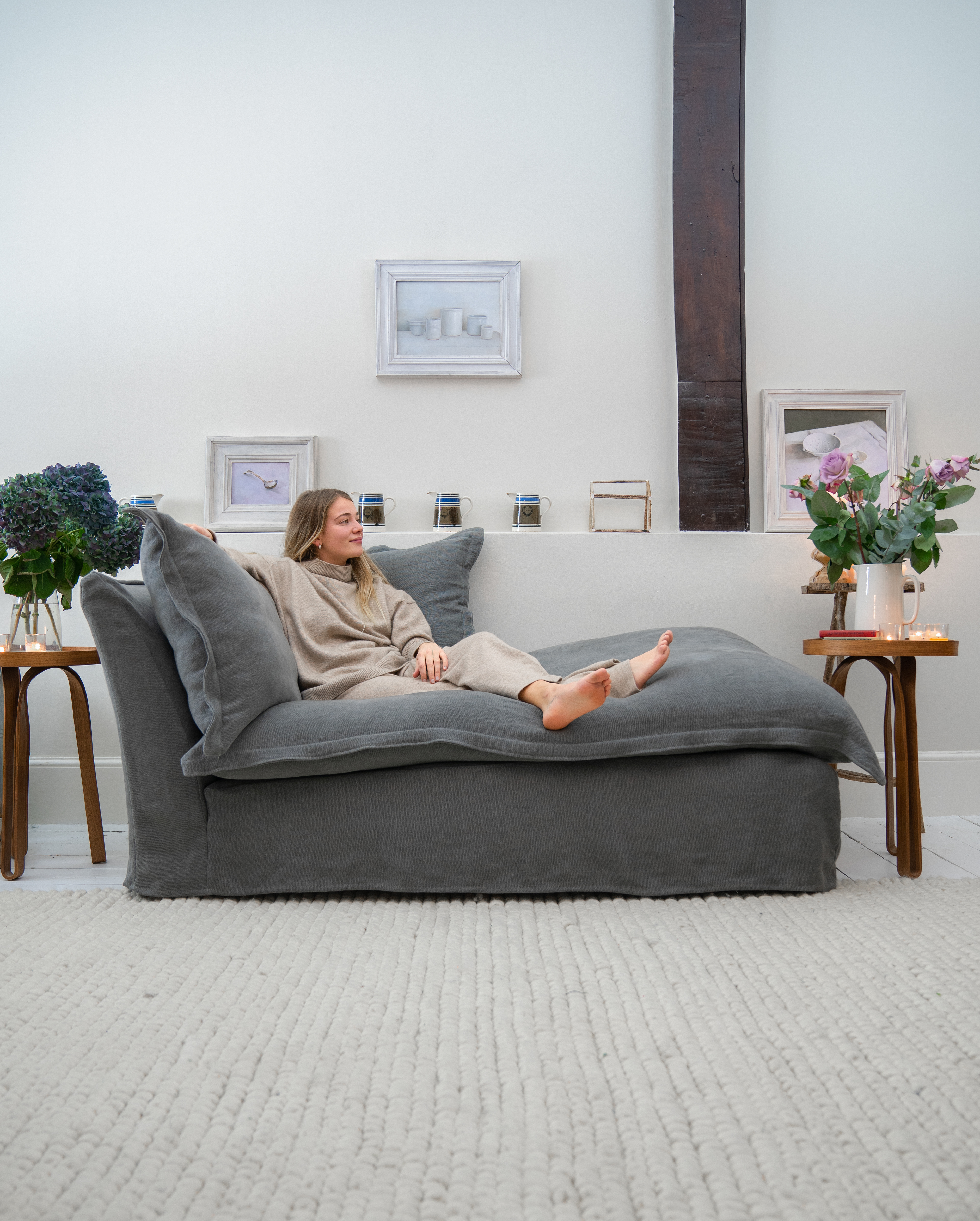Graphite 100% Linen - Song Pillow Edge Chaise Longue