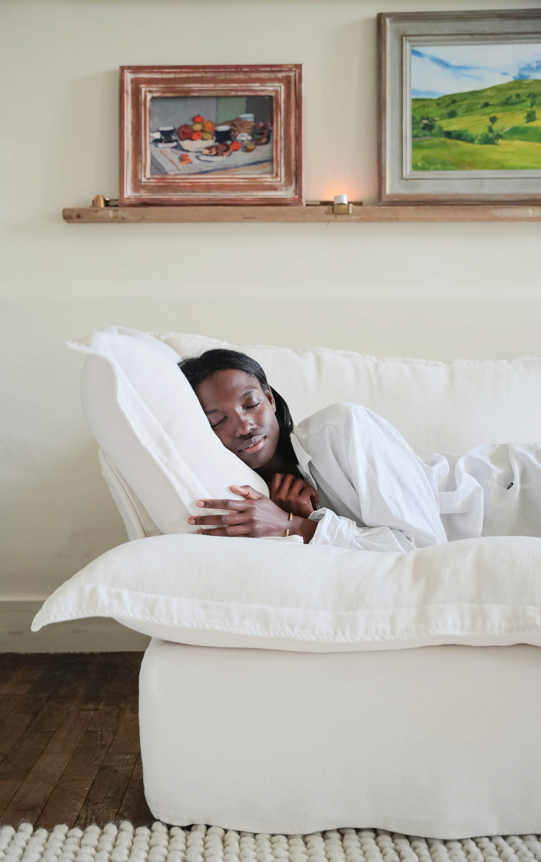 Moonstone 100% Linen - Song Pillow Edge Sofa