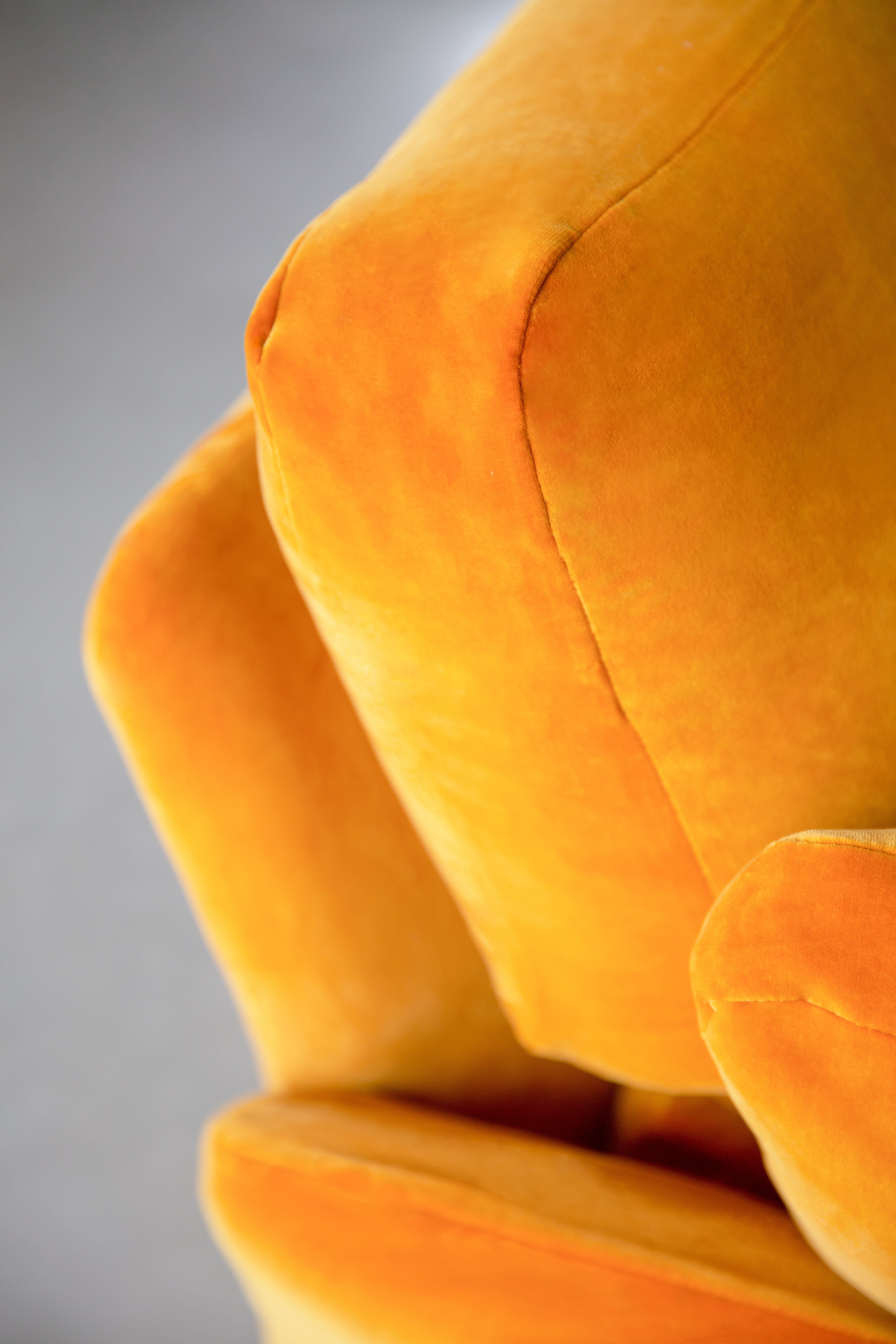 Cumin Velvet - Otter Soft Edge Love Seat