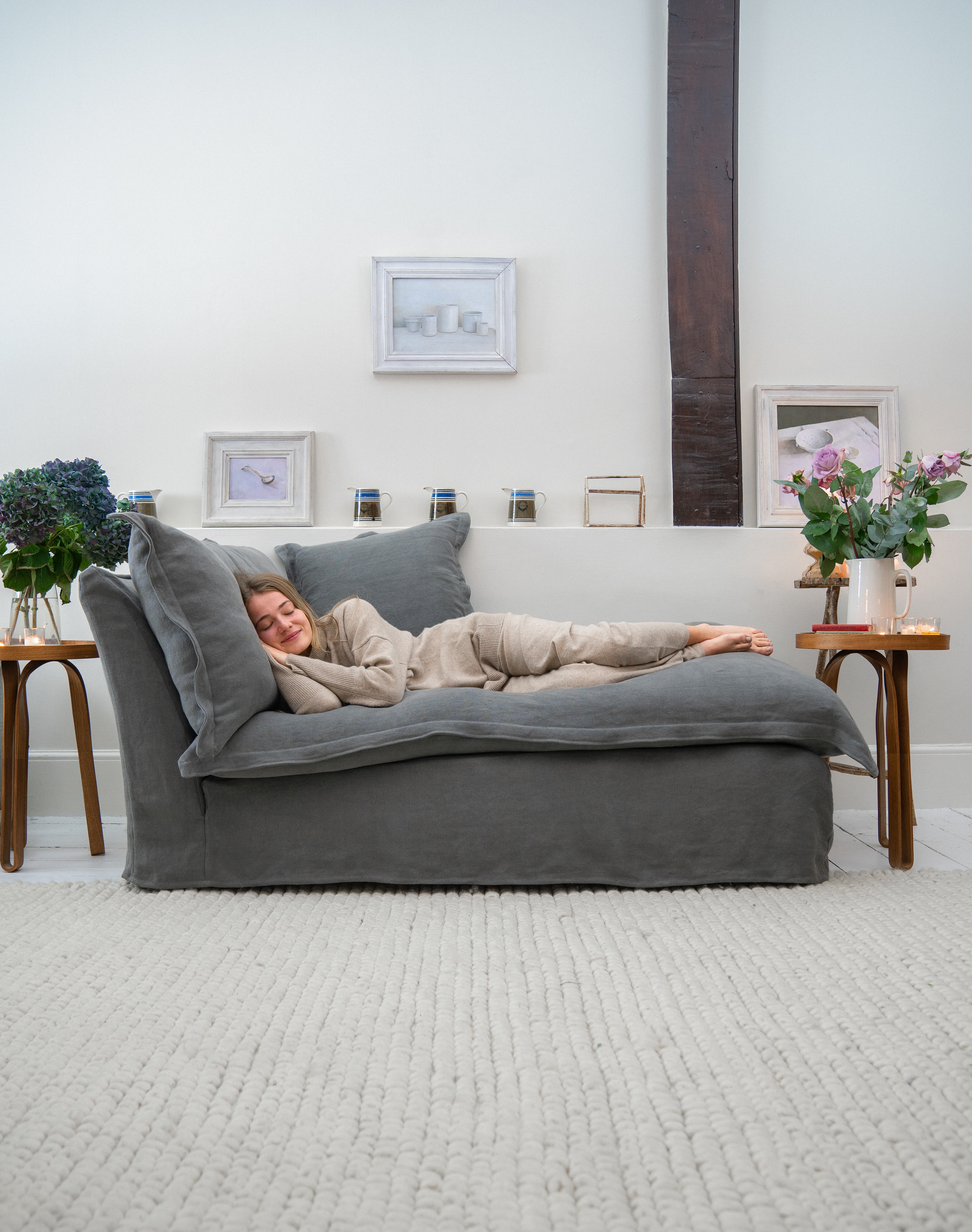 Graphite 100% Linen - Song Pillow Edge Chaise Longue