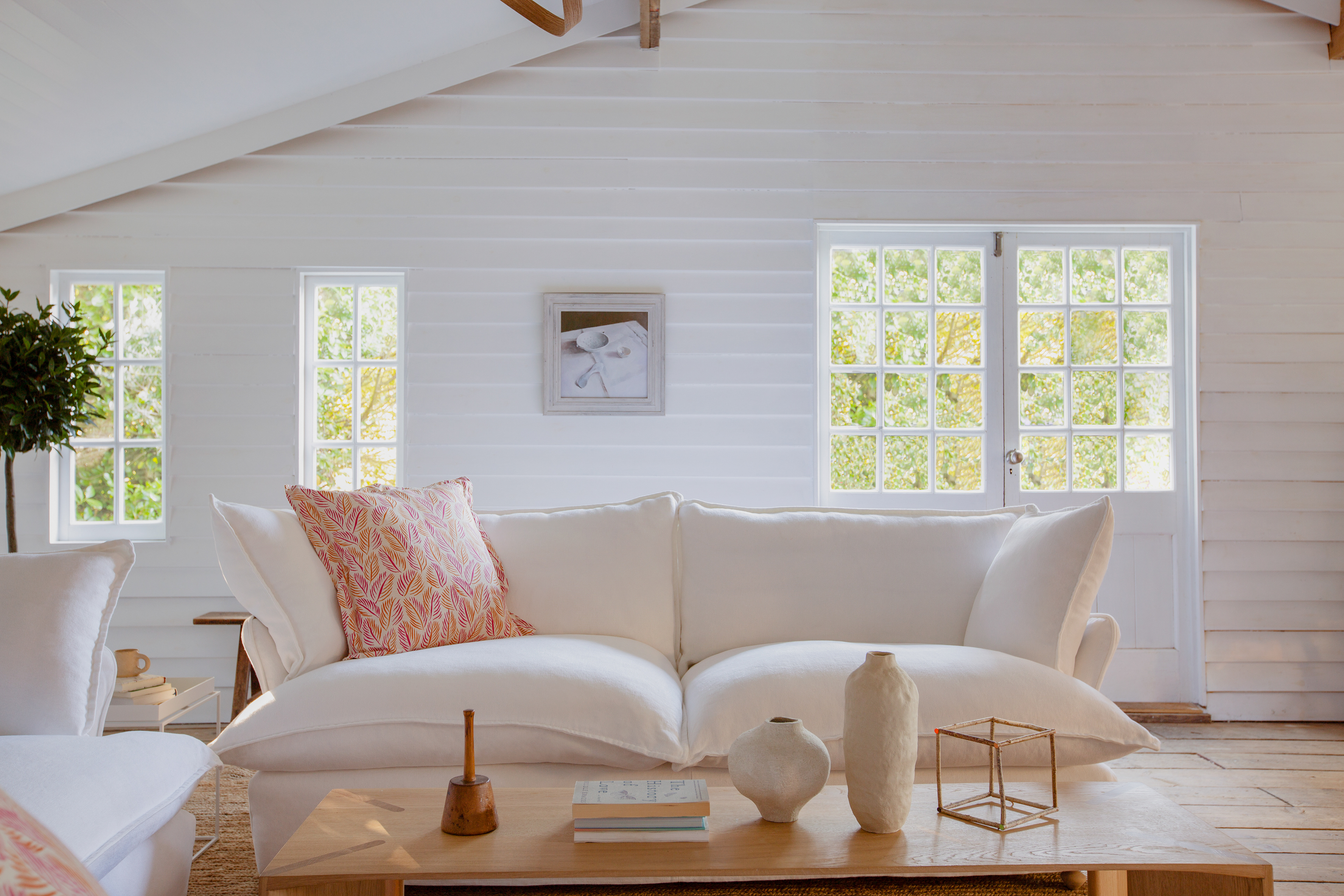 Selenite 100% Linen - Song Pillow Edge Sofa