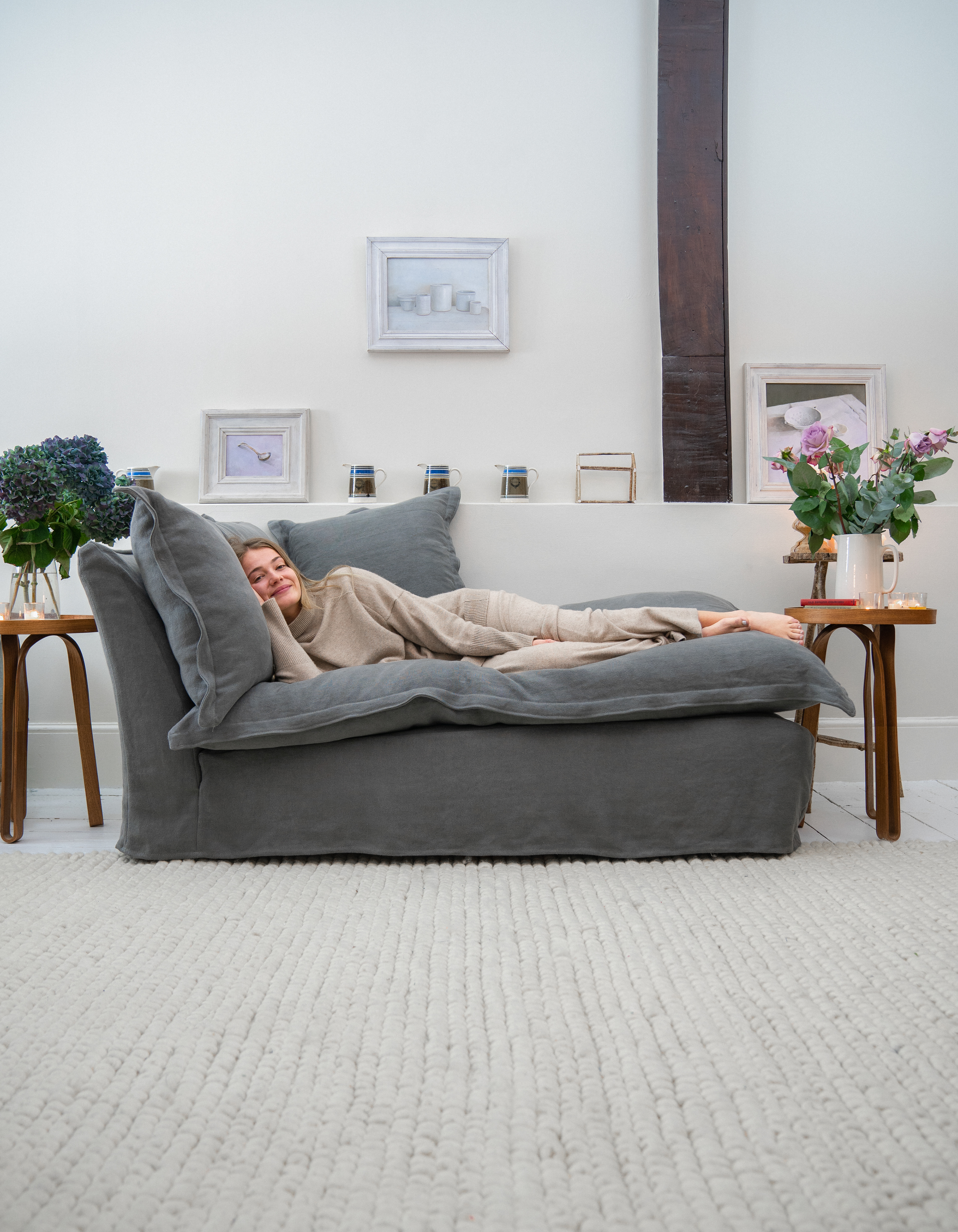 Graphite 100% Linen - Song Pillow Edge Chaise Longue