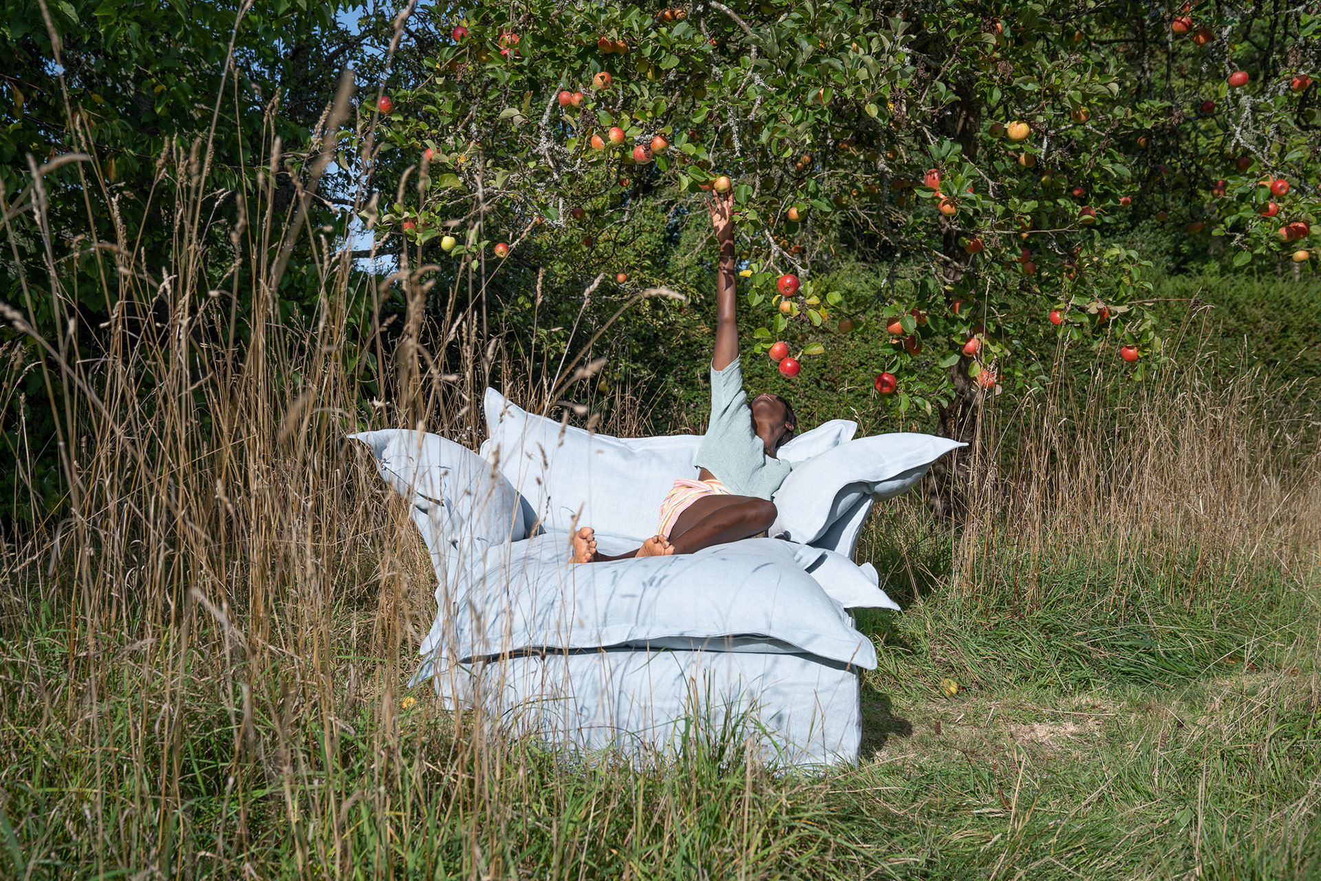 Aquamarine 100% Linen - Song Pillow Edge Love Seat & Footstool
