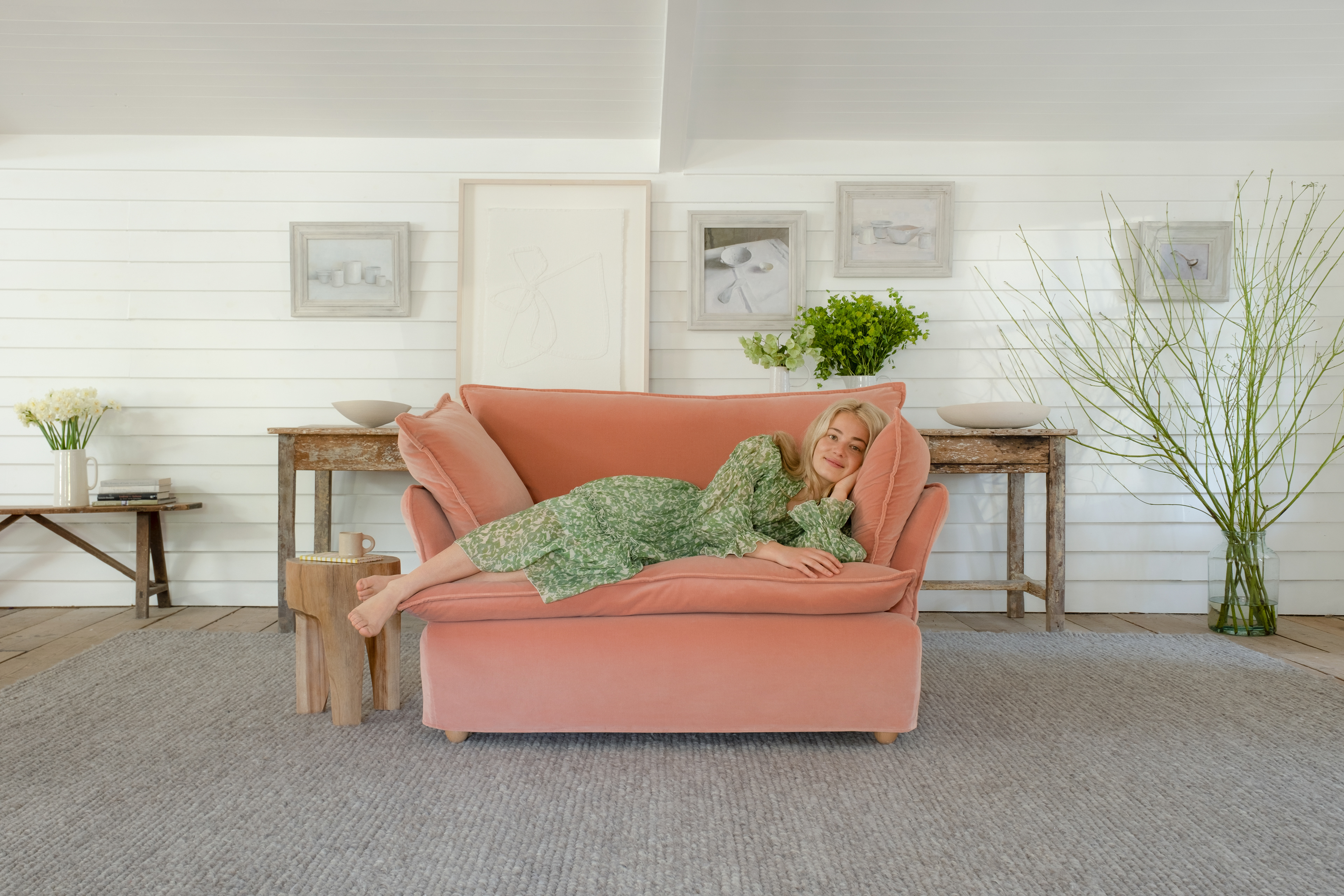 Pink Peppercorn Velvet - Song Short Pillow Edge Love Seat