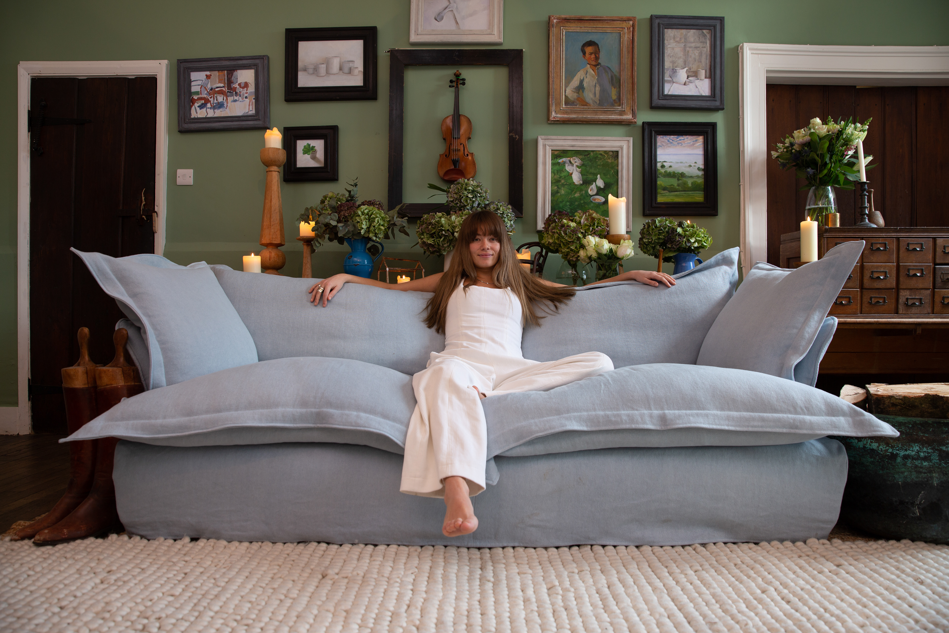 Aquamarine 100% Linen - Song Pillow Edge Sofa