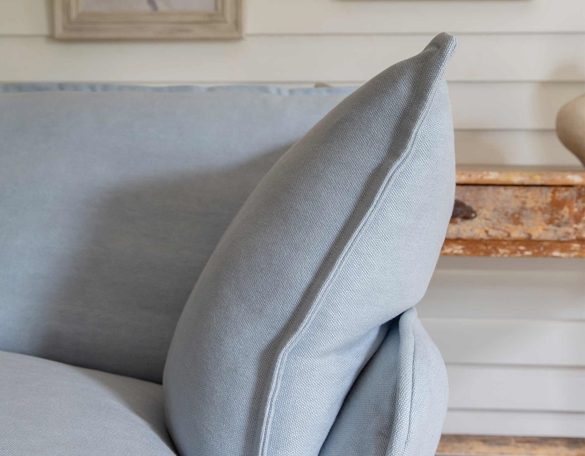 Aquamarine 100% Linen - Song Short Pillow Edge Armchair