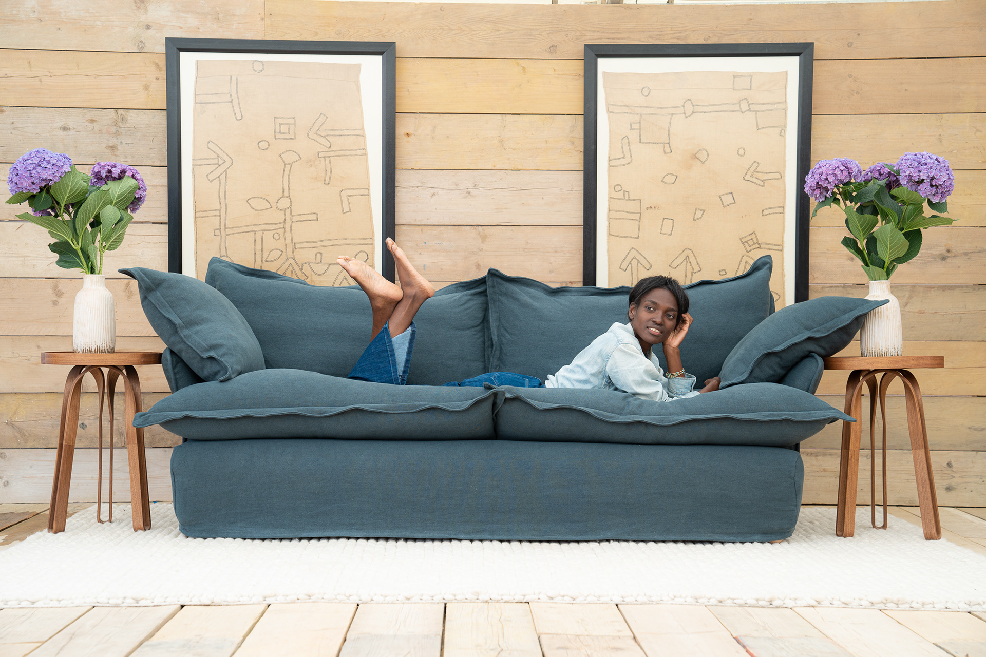 Hawk's Eye 100% Linen - Song Pillow Edge Sofa
