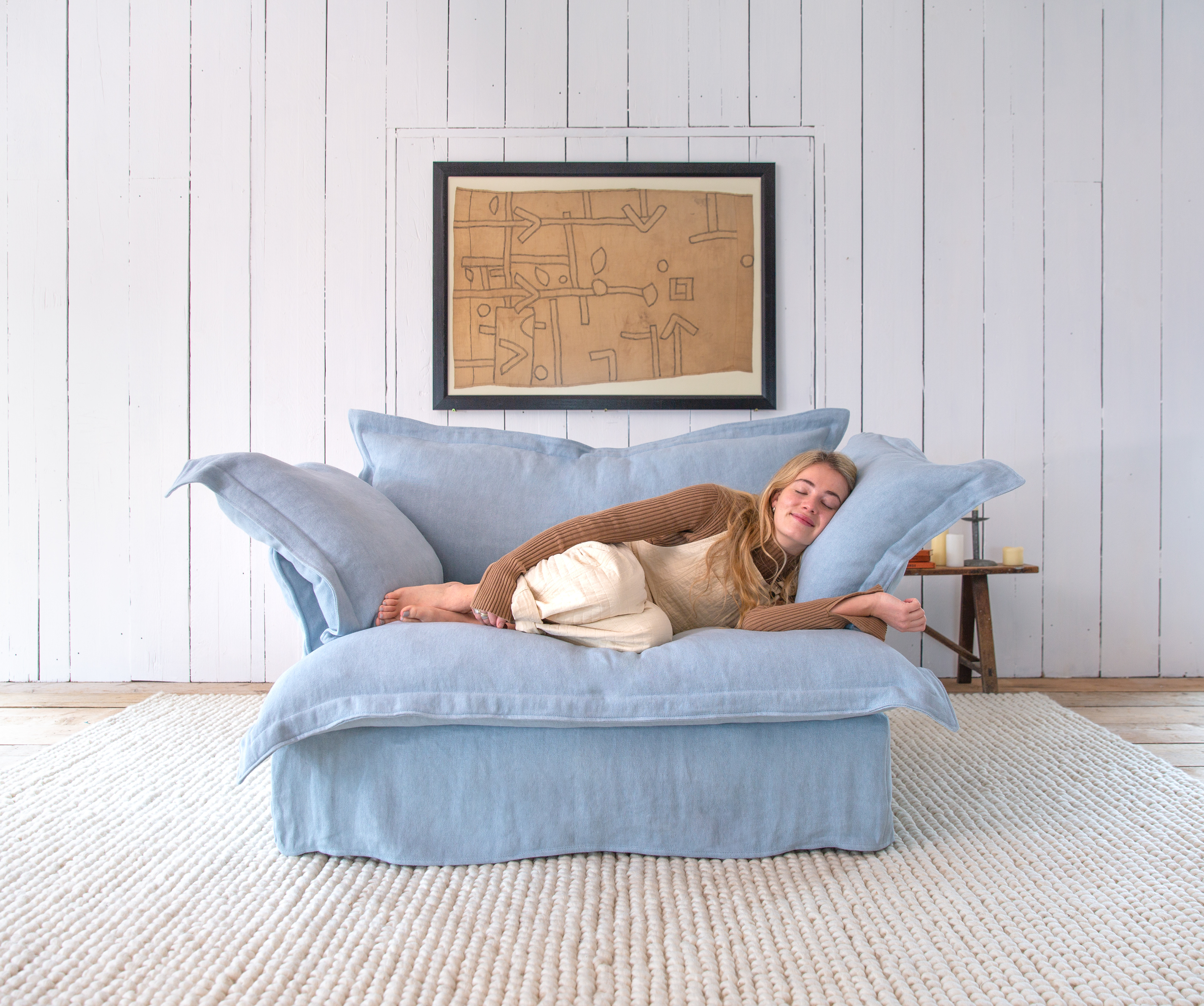 Aquamarine 100% Linen - Song Pillow Edge Love Seat