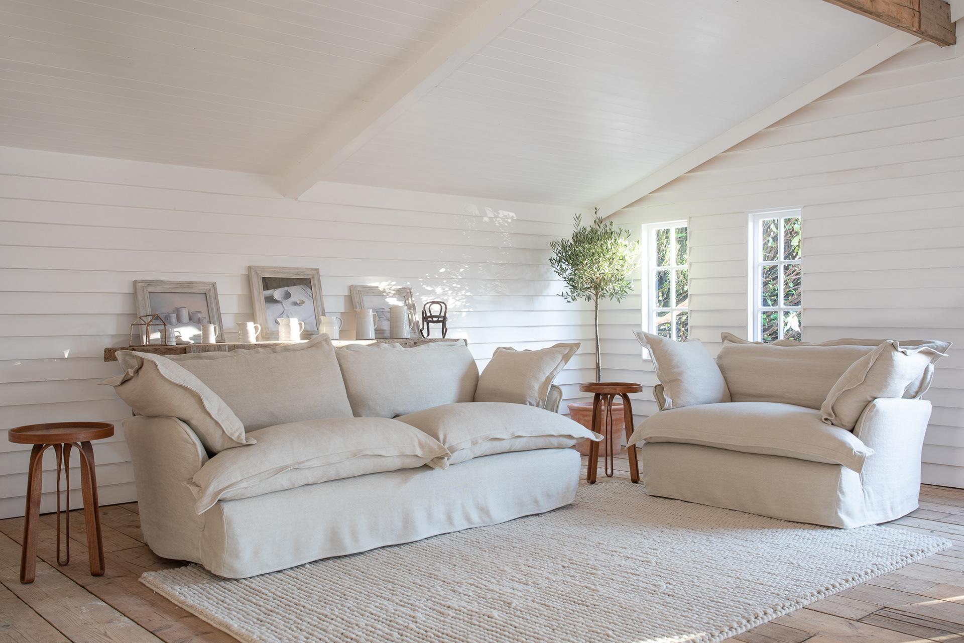Sunstone 100% Linen - Song Pillow Edge Sofa