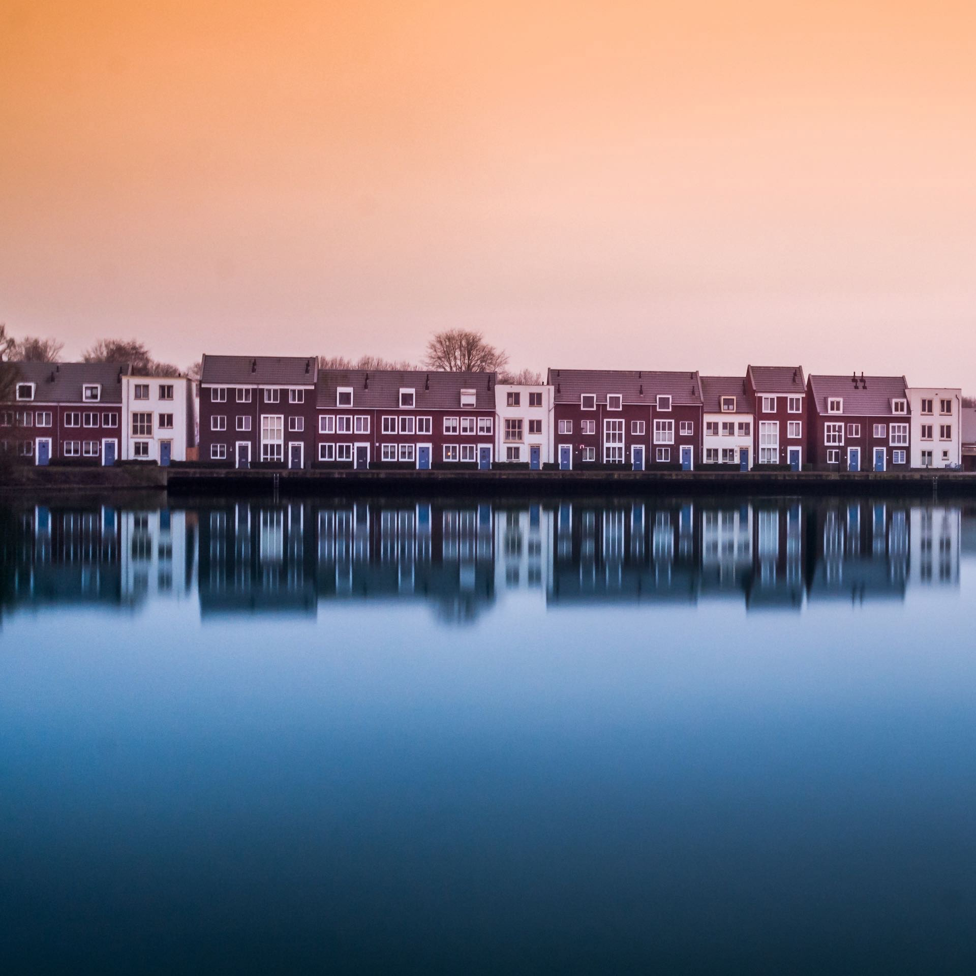 #DR1037 Kanaal huisjes