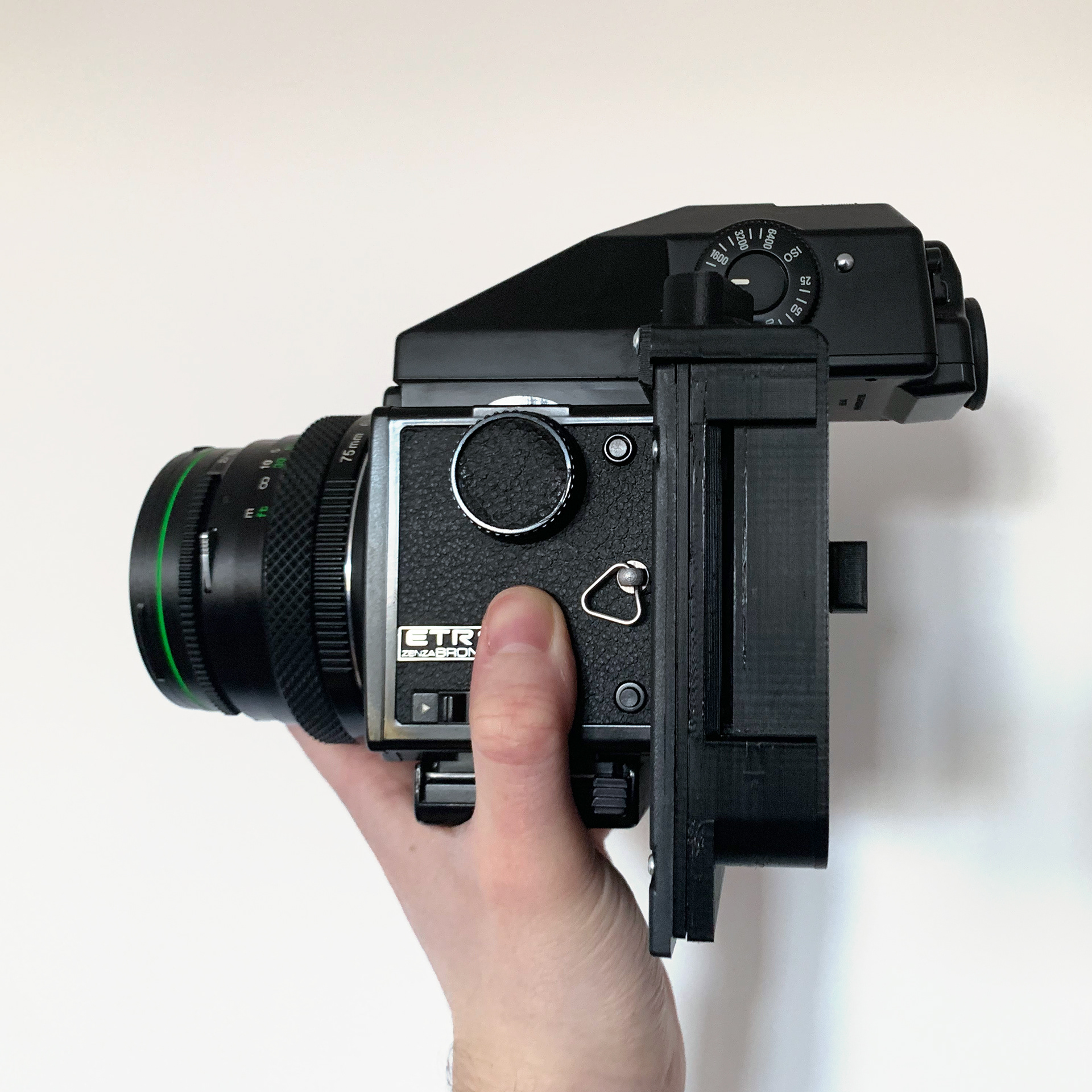 V4 fitted to the Bronica