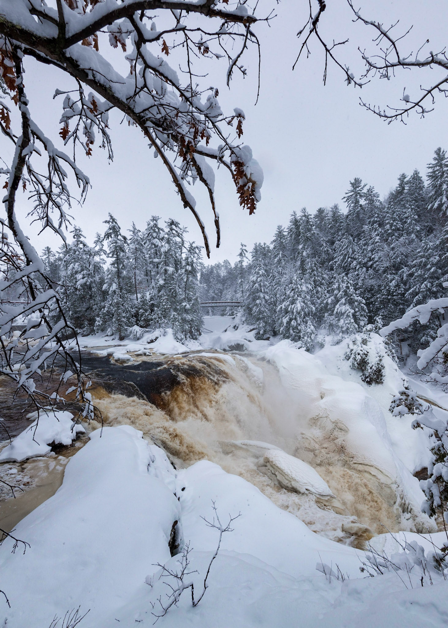 Walking from the main observation platform to the first bridge, there was a second observation platform with a view across the waterfall towards the second bridge.