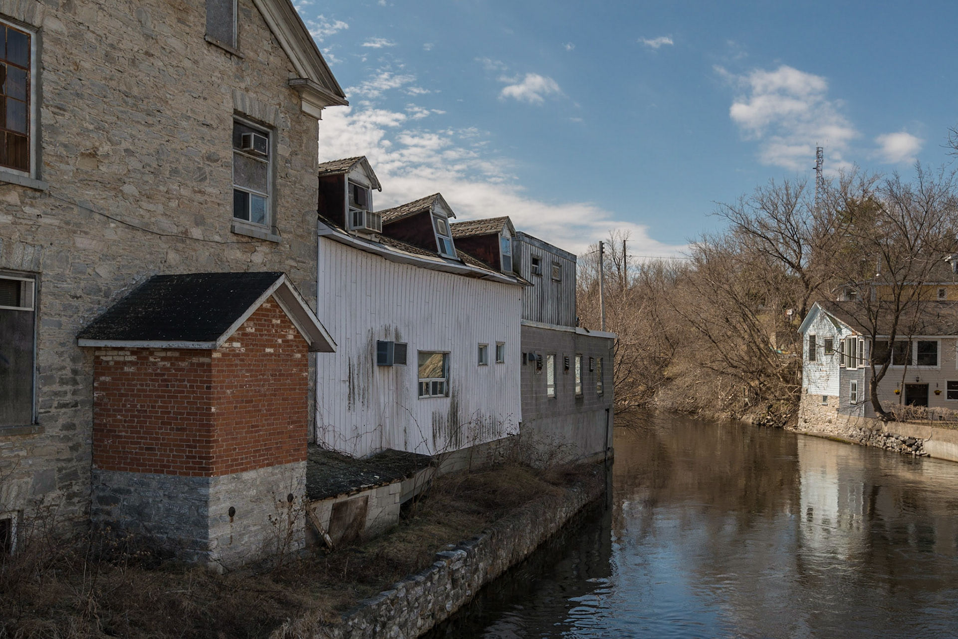 This is a view from the bridge over the Clyde River in downtown Lanark