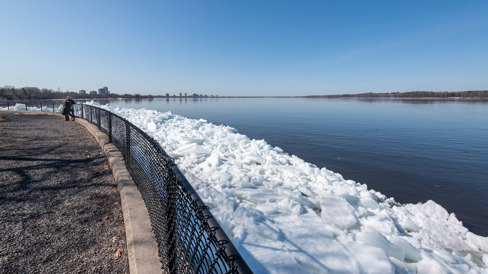 Another shot from the Western side of Bate Island.