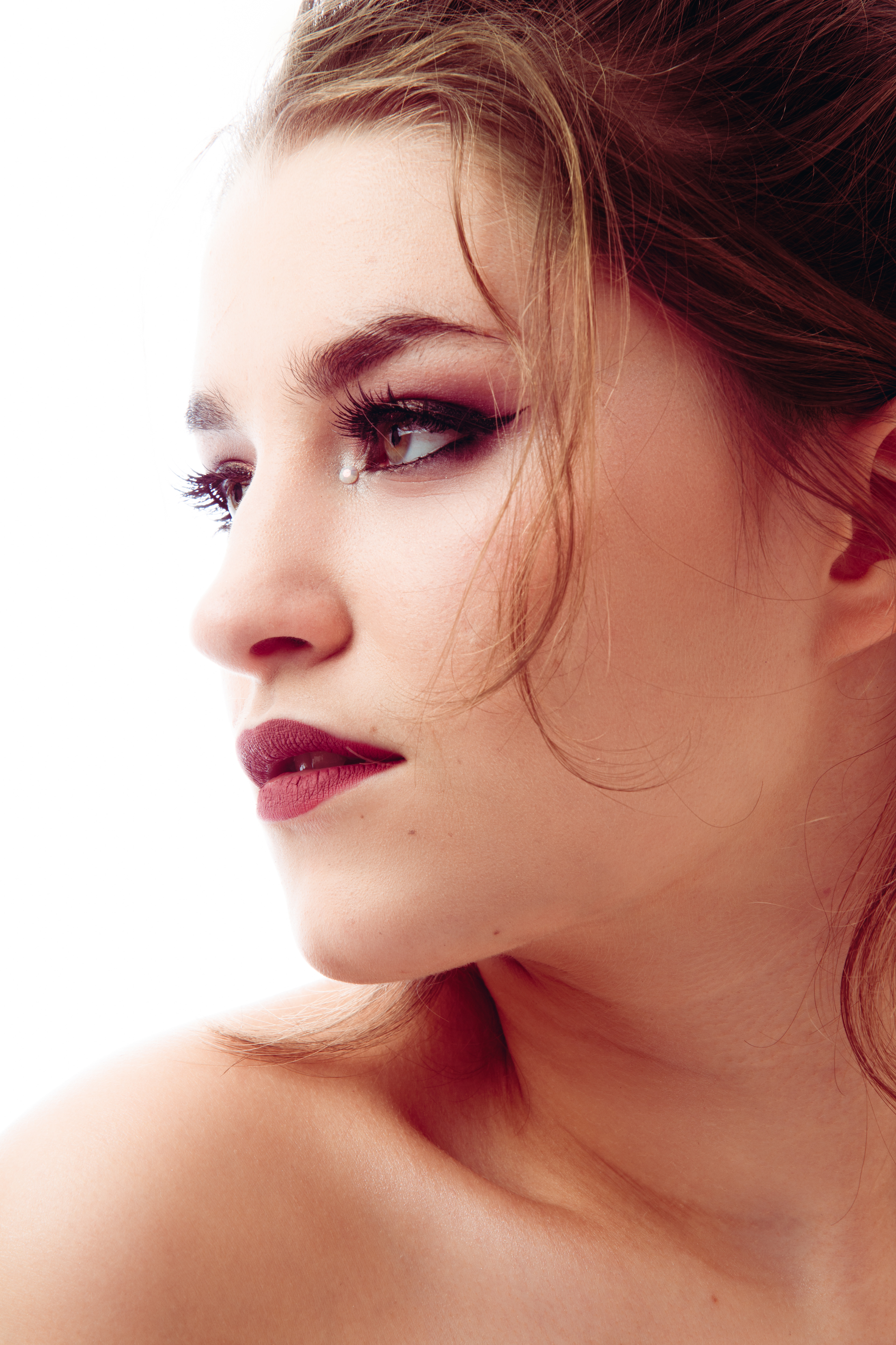 Mathilde Madeleine, maquilleuse maquillée par elle-même