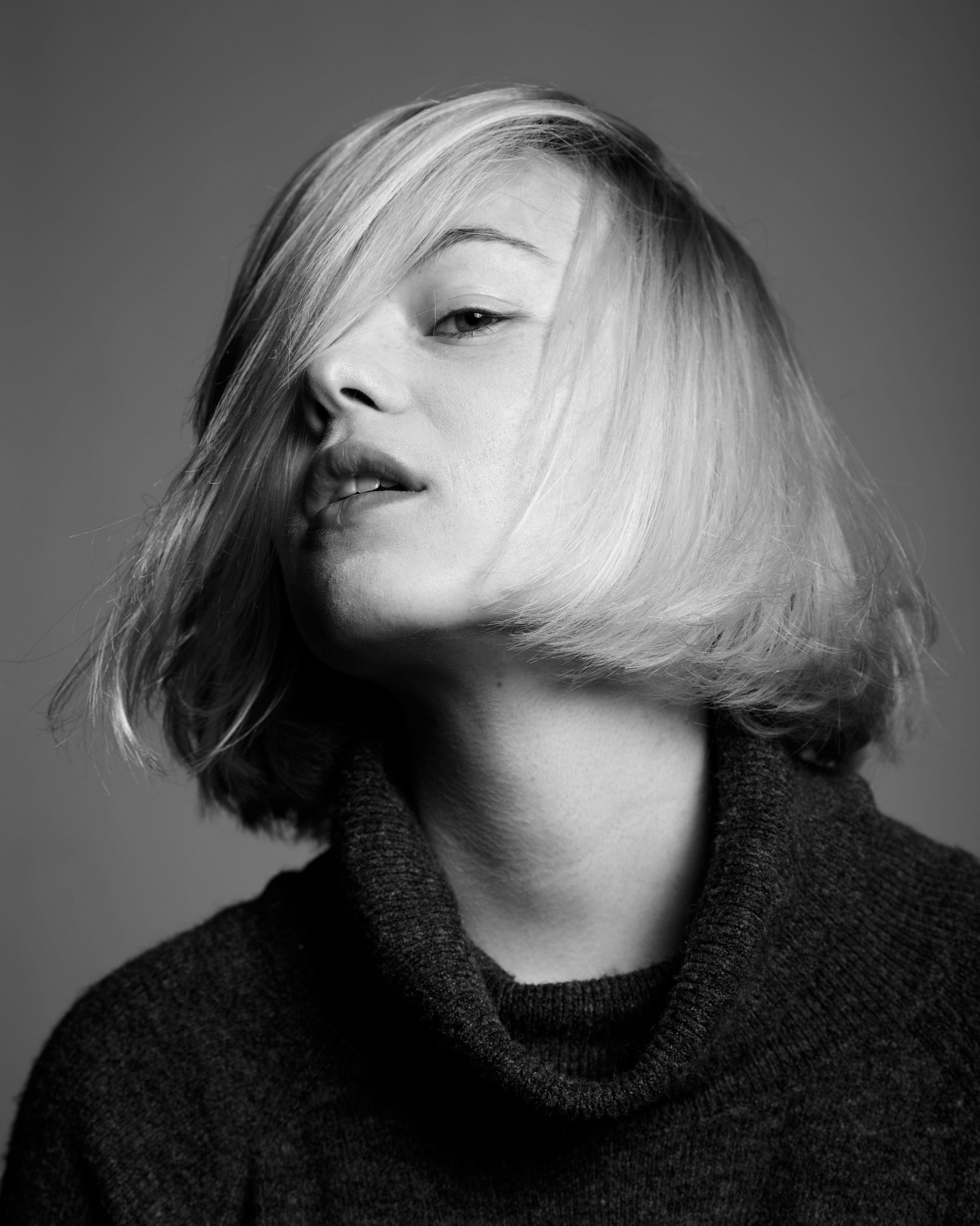 Julia, maquillée par Mathilde Madeleine