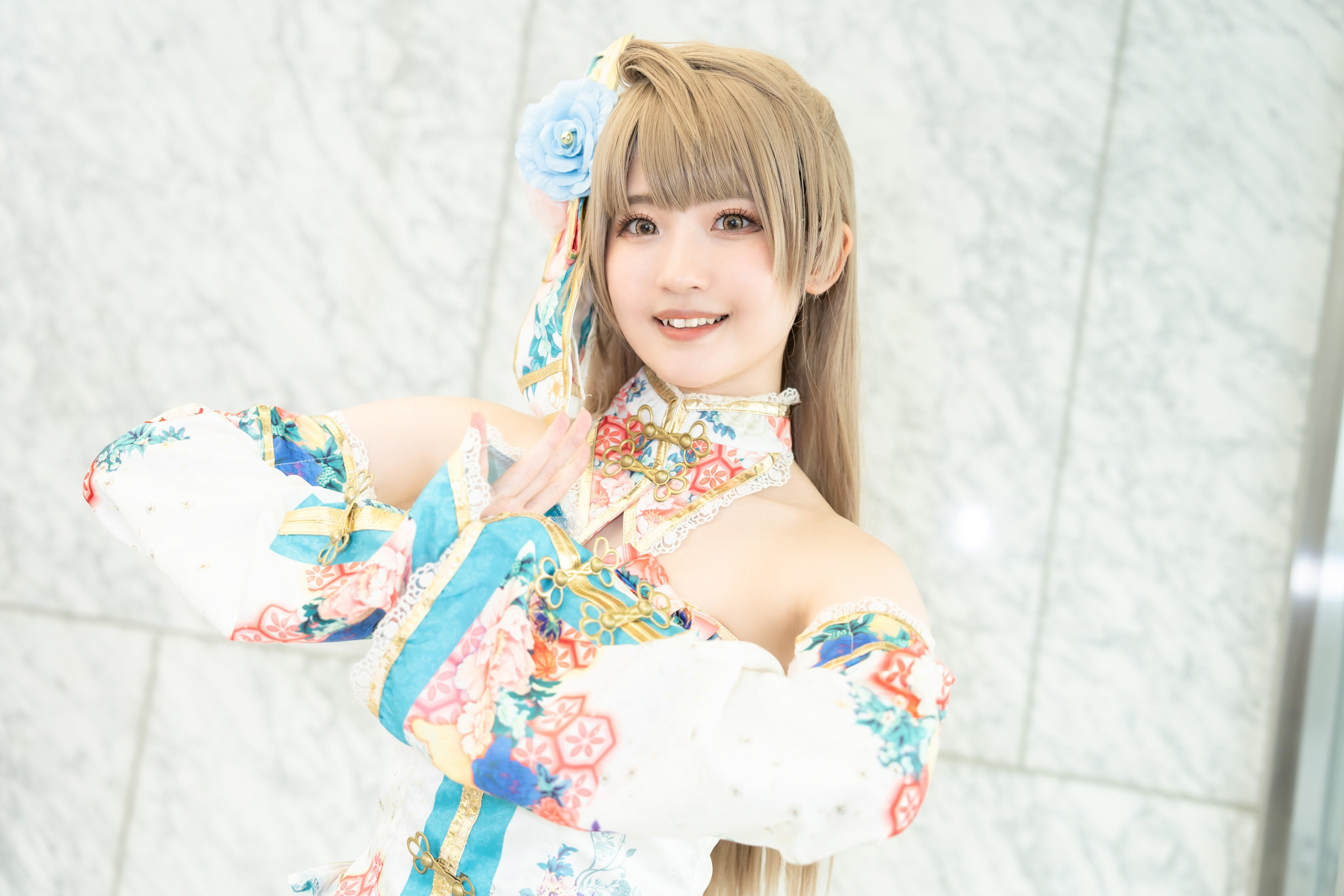 ・南ことり（ラブライブ！ より） ・Cosplayer：ひなみもあ さん（ https://x.com/Sugar_syrup02 ） ・2023/08/12 となコスにて撮影