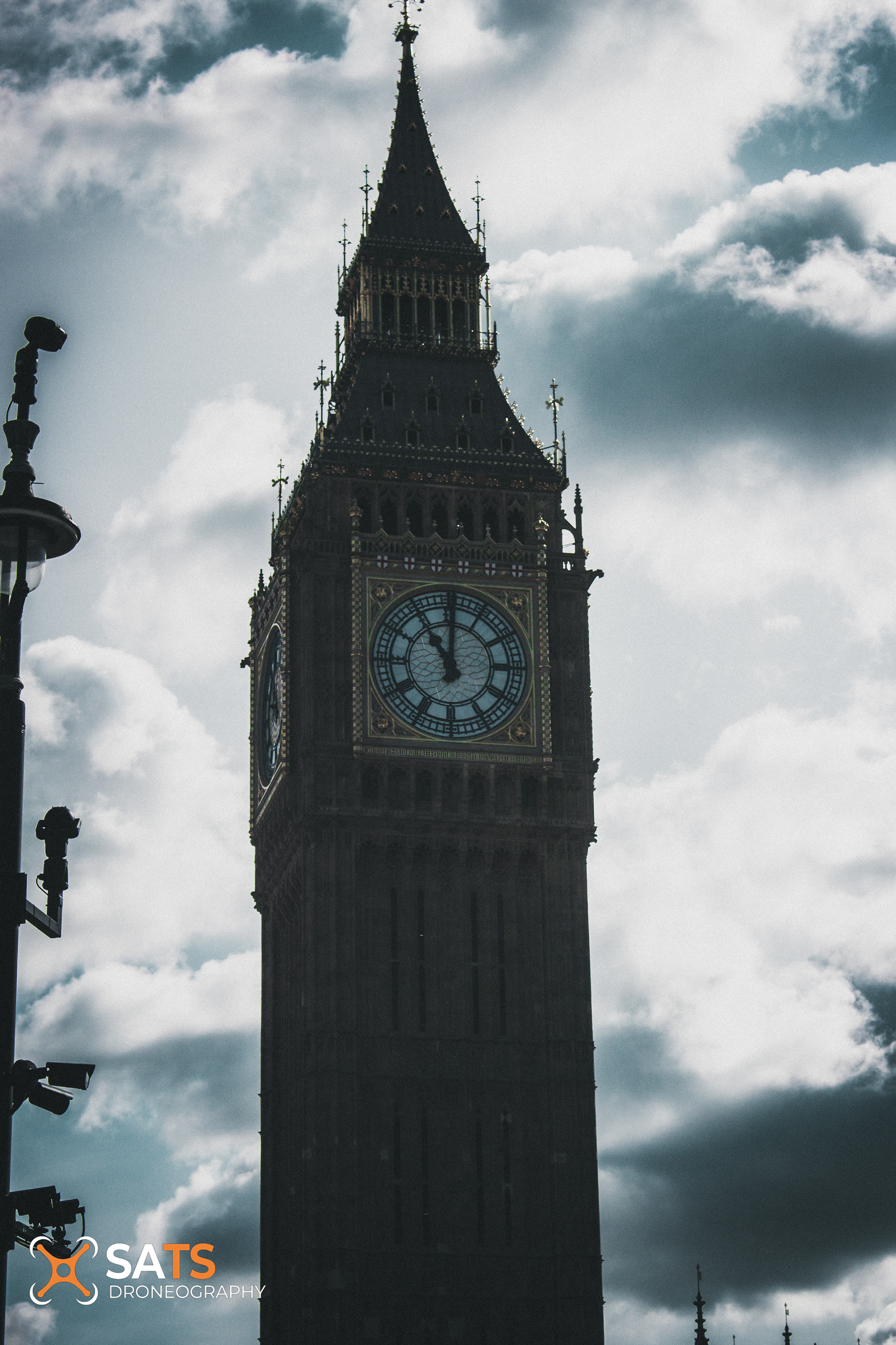 LONDON - 107