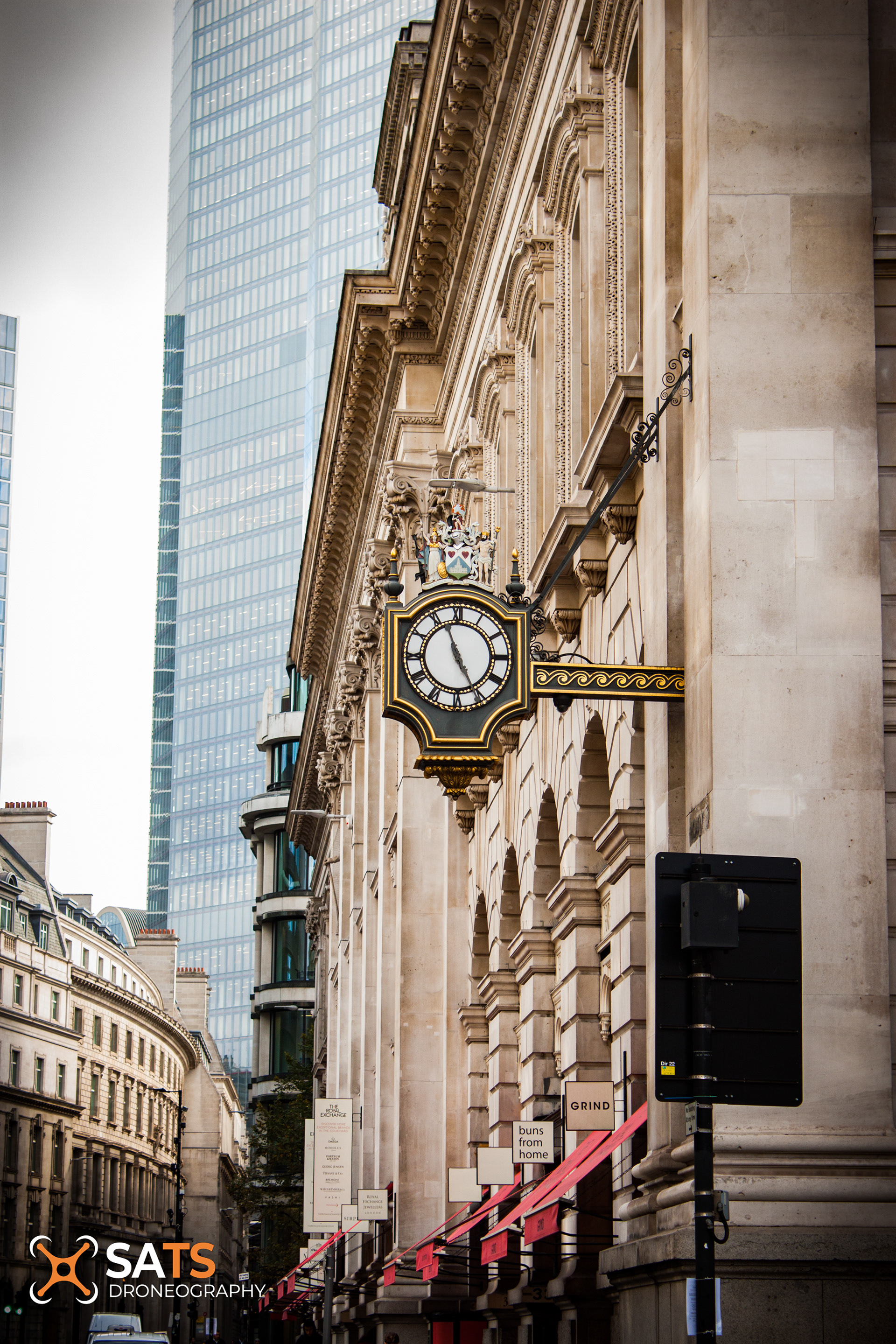 LONDON - 28