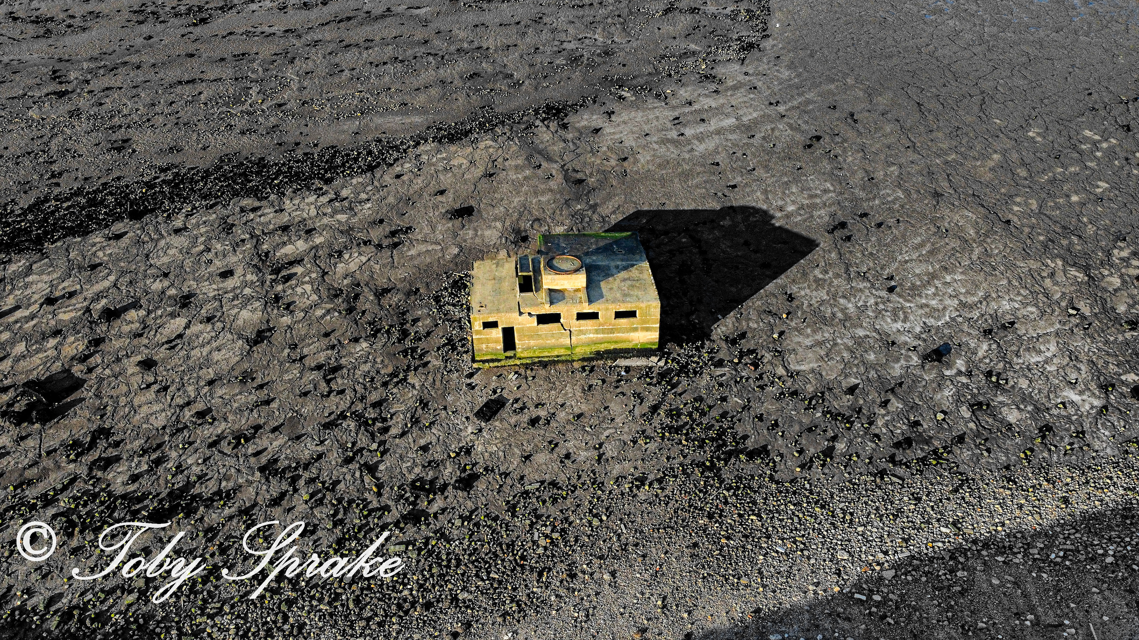 BEACH - 128