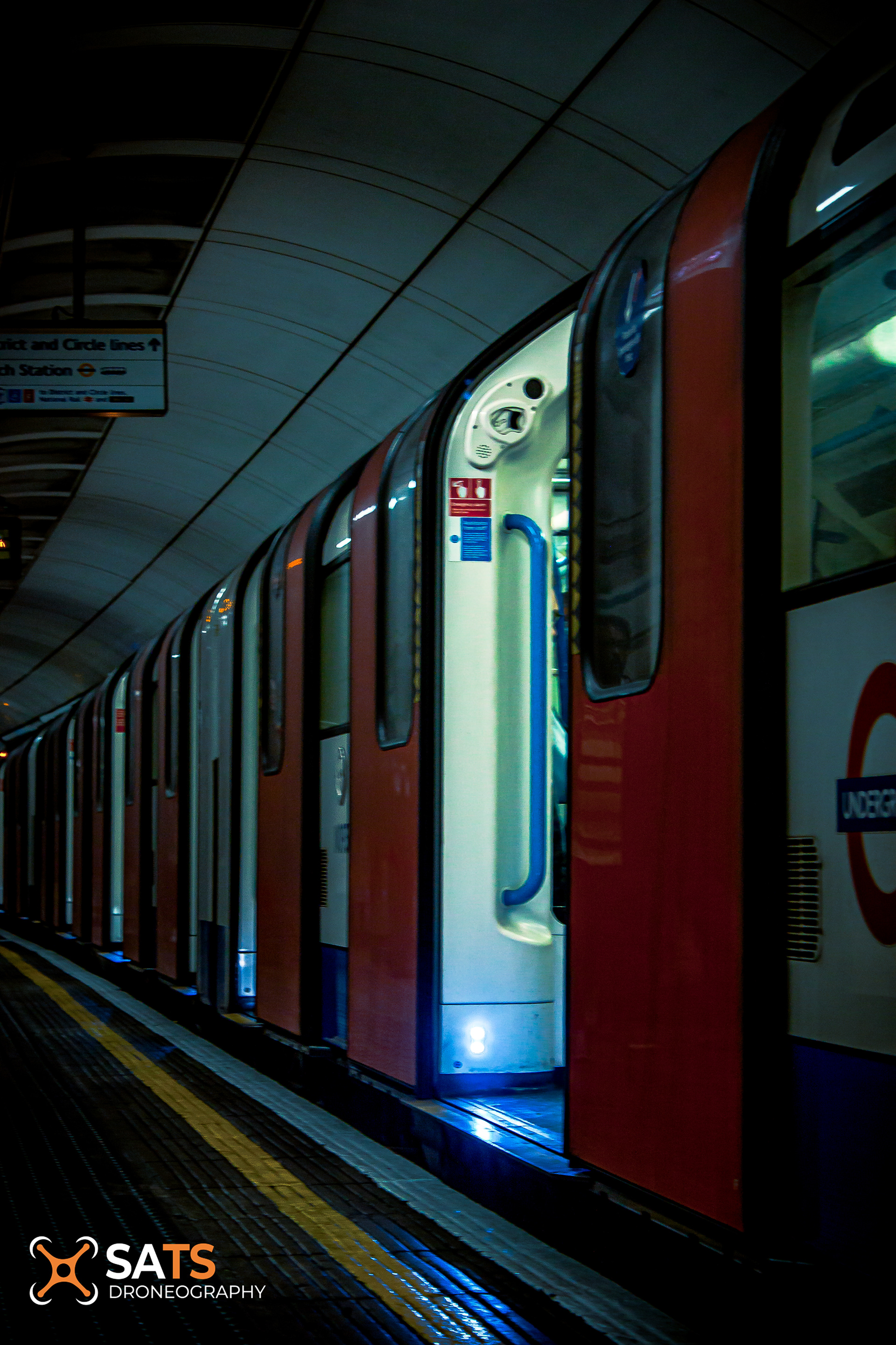 LONDON - 32