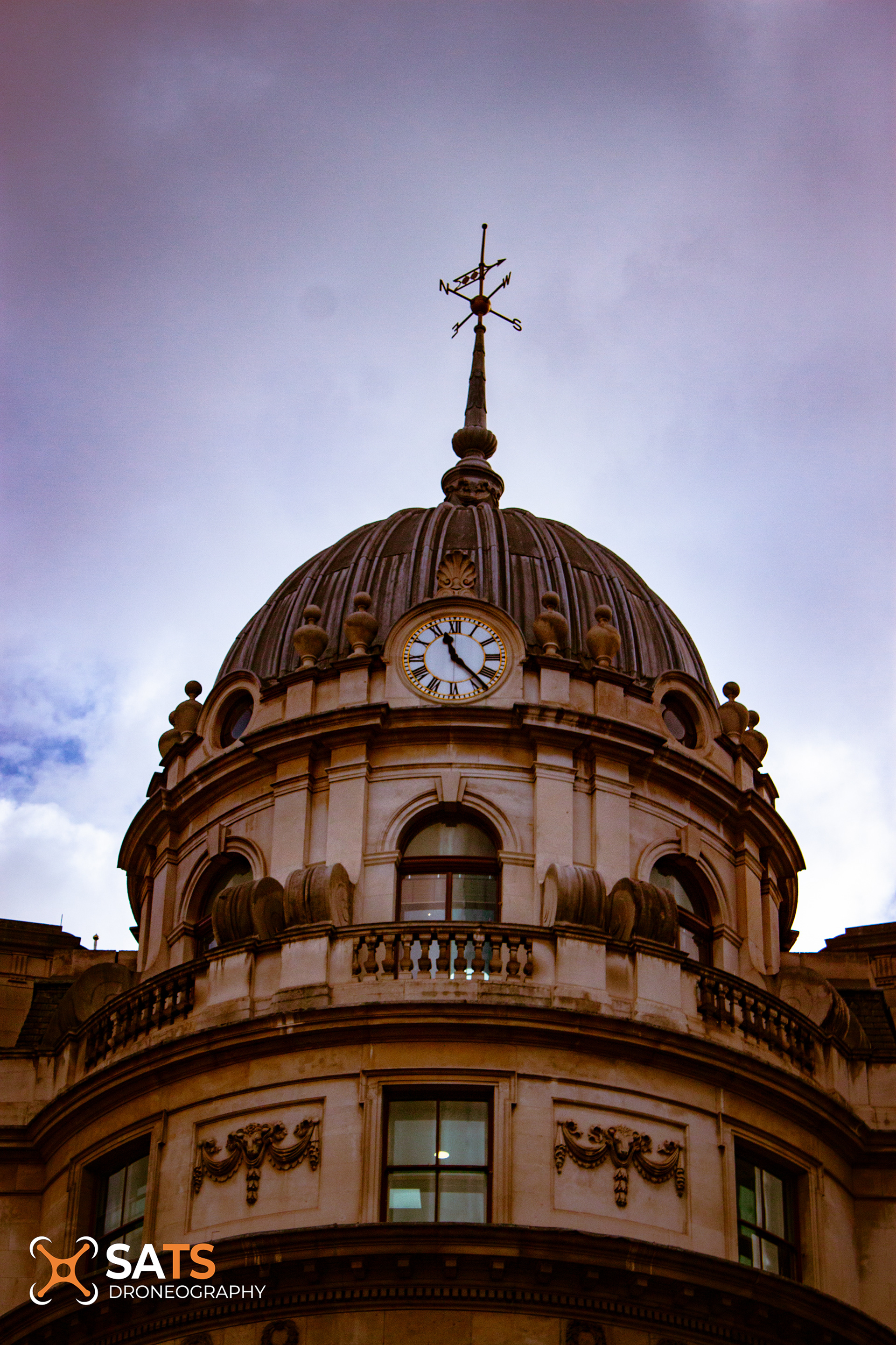 LONDON - 24