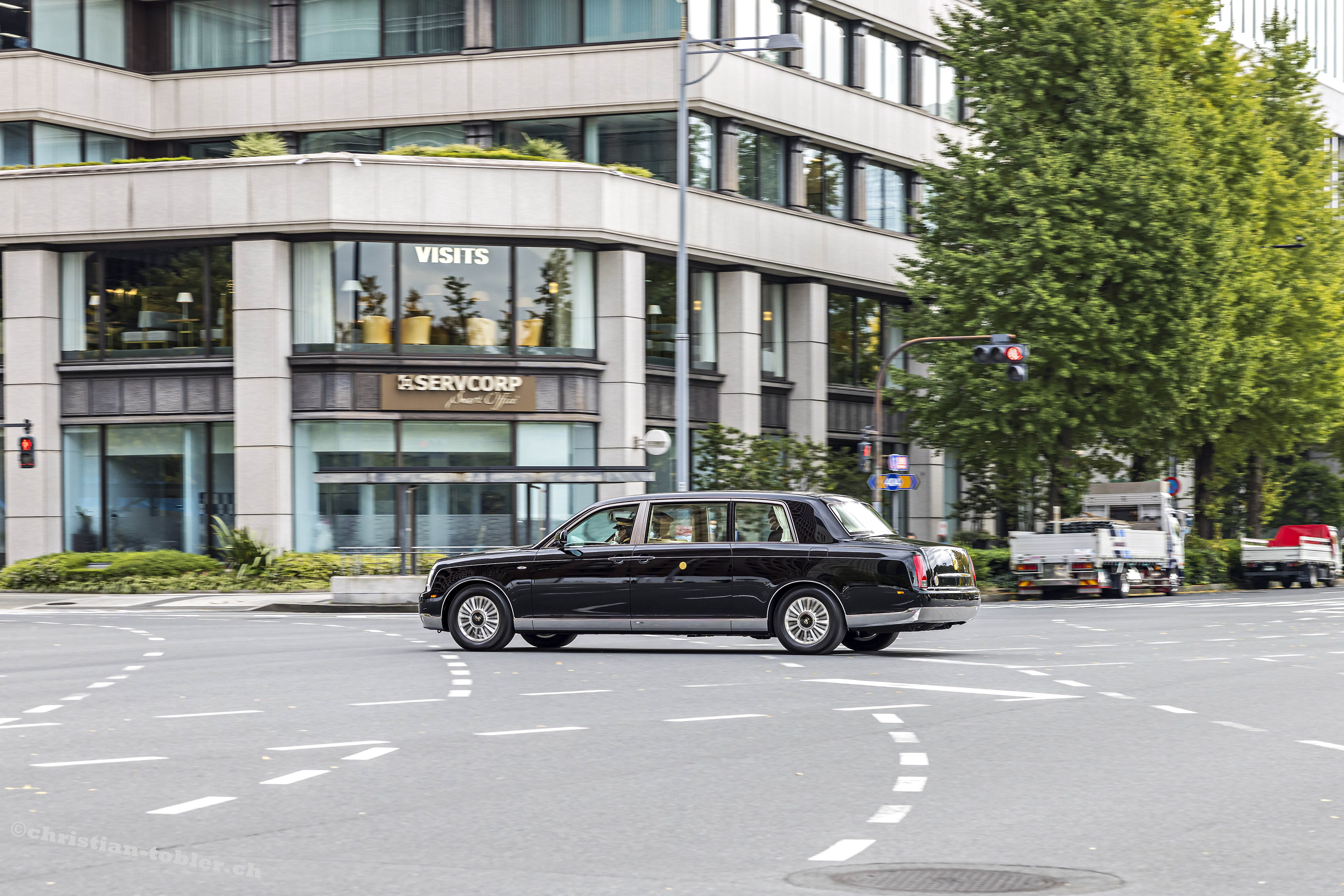 Toyota Century Royal