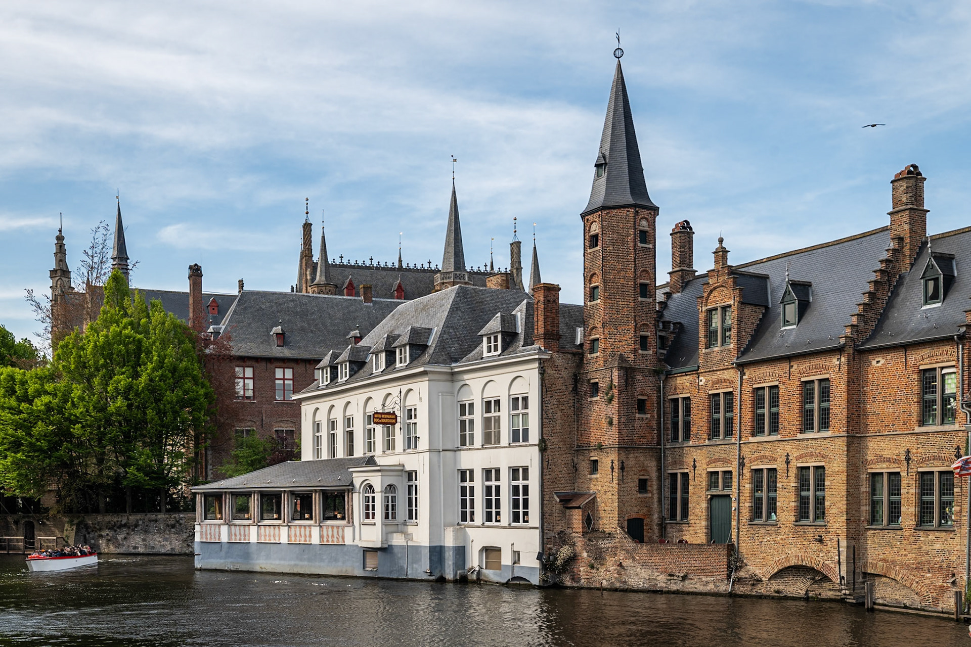 #Bruges #VisitBruges #BrugesTrip #BrugesCanals	#BrugesInSpring #FlandersTravel #VisitBelgium #BelgiqueEnVan #VoyageBelgique #TravelPhotography #PhotoDeVoyage #EscapadePhoto #DanielOnWay  #VanLifeEurope #VanLifeFrance #RoadTripEurope #VanLifeAdventure #TravelByVan#EscapadePhoto #DanielOnWay  #VanLifeEurope #VanLifeFrance #RoadTripEurope #VanLifeAdventure #TravelByVan