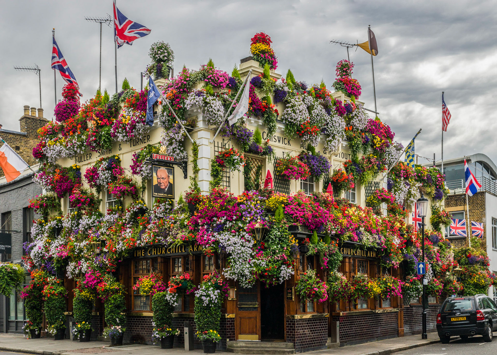 The Churchill arms