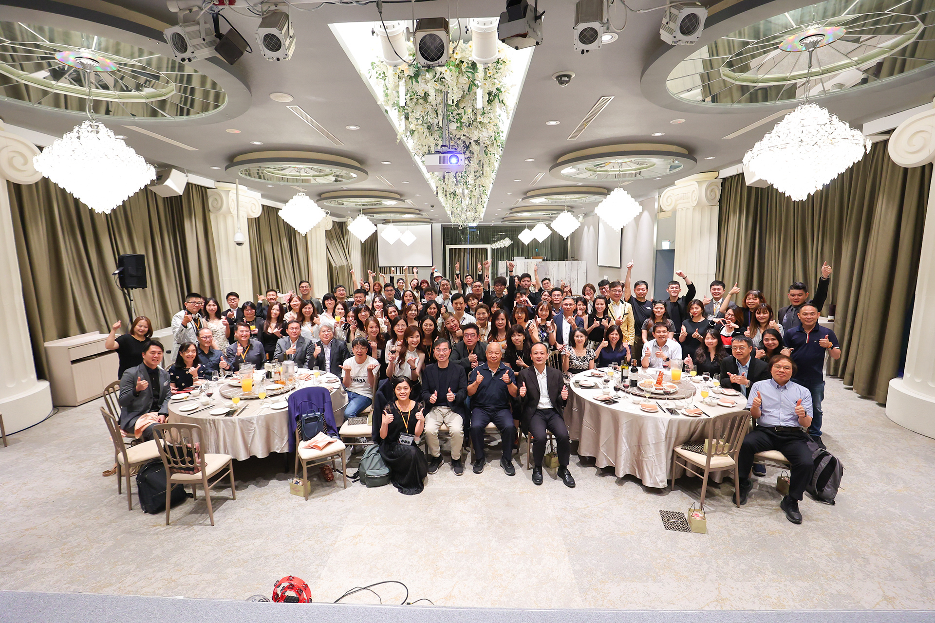 國立台北大學IEMBA - 活動紀錄 - 浩宇傳媒 - 攝影師方一宇(黑貓)