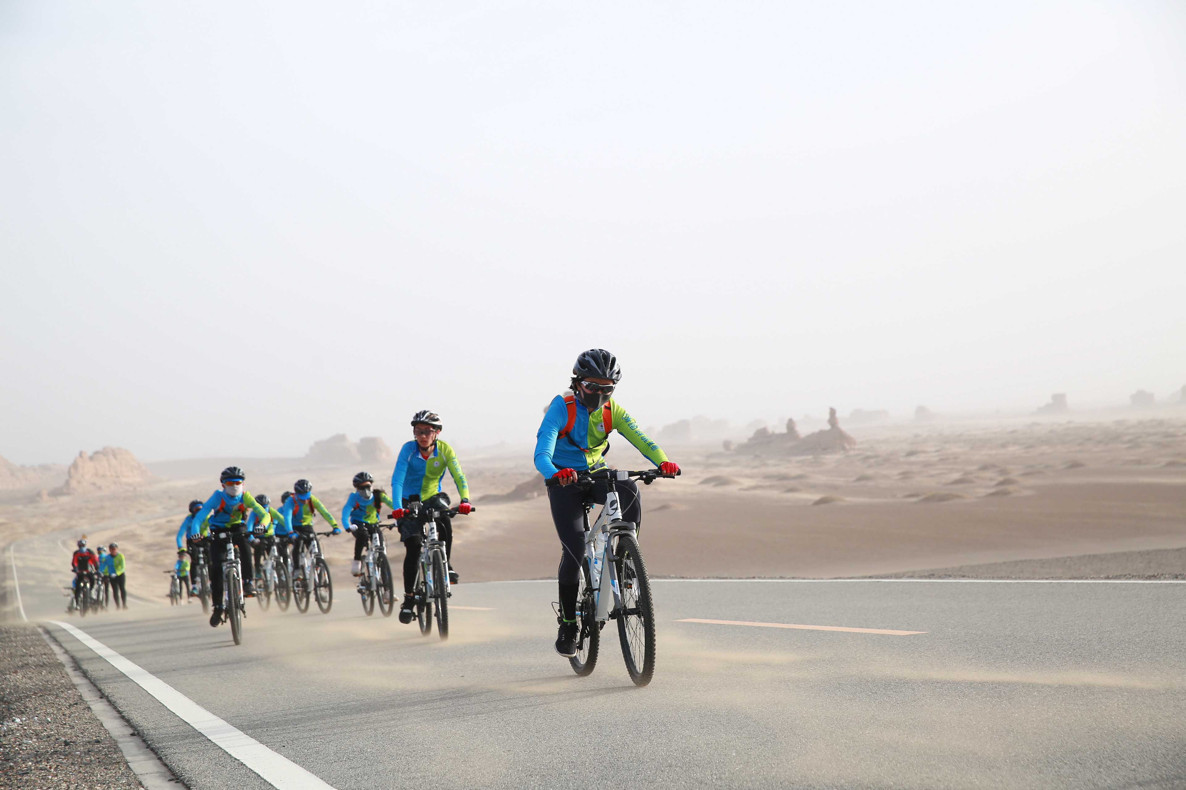 敦煌雅丹地質公園隨隊攝影 - 單車活動紀錄 - 浩宇傳媒 - 攝影師游絲米(小米)