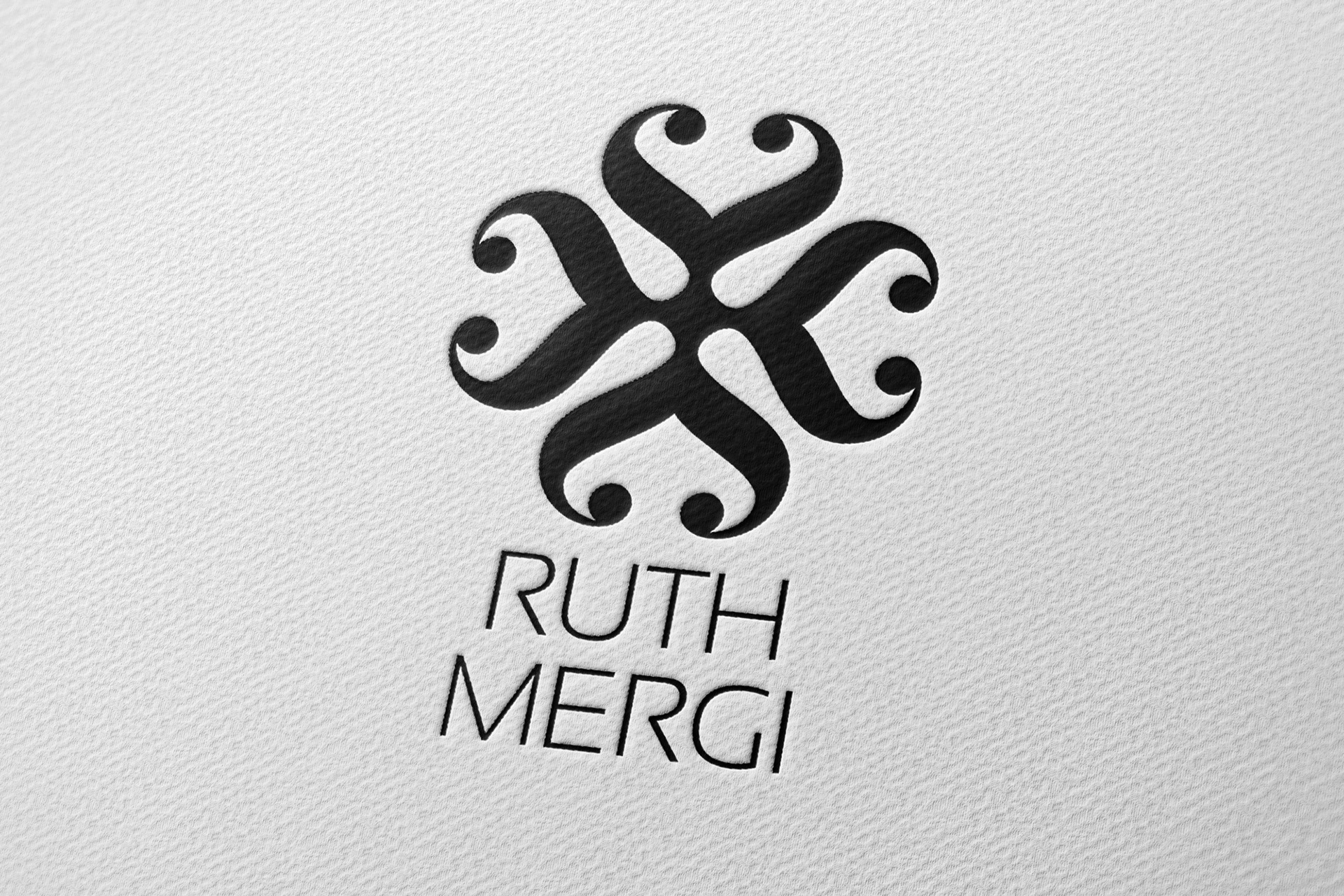 הדפסת לוגו על נייר 