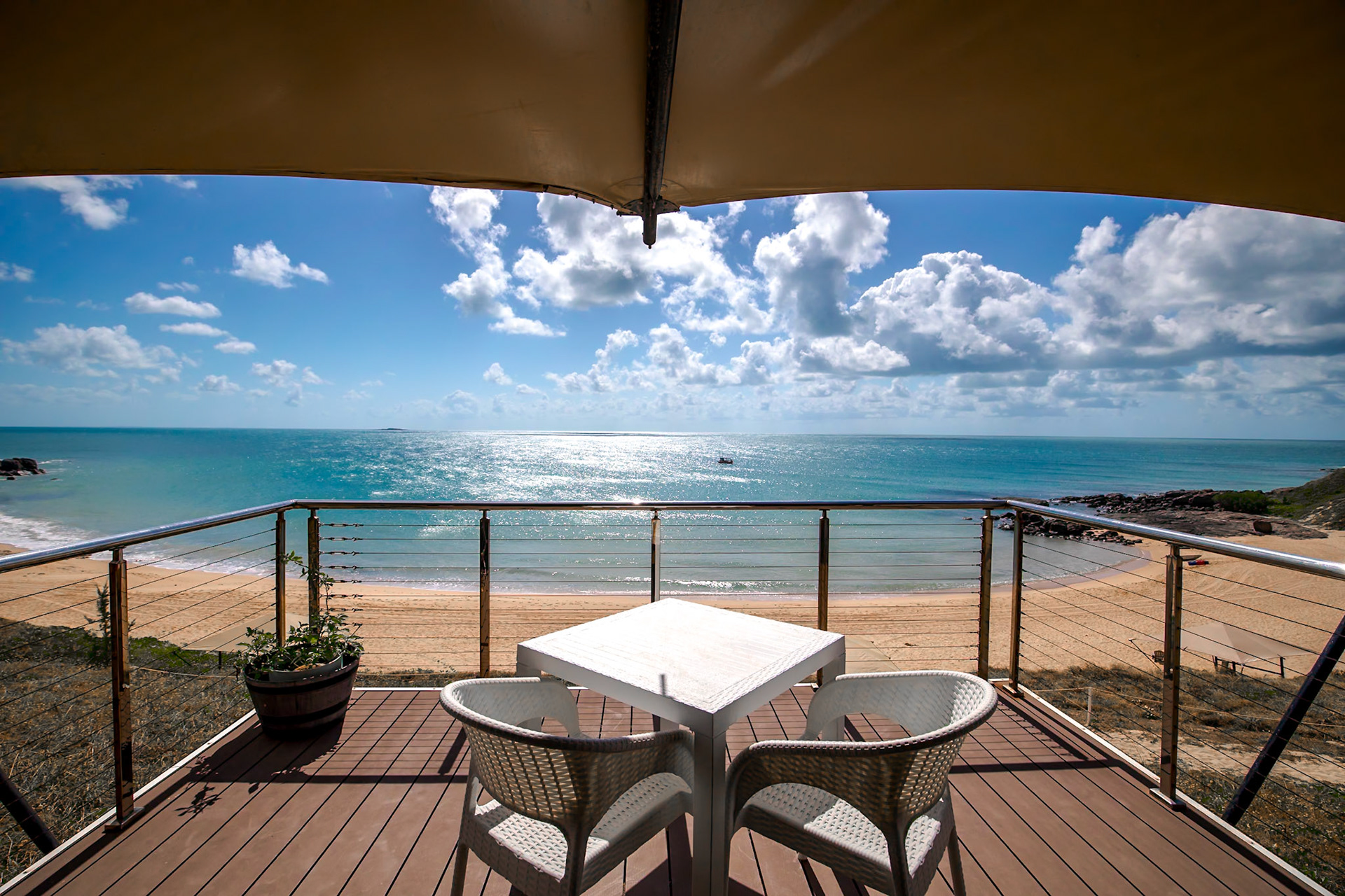 Banubanu Beach Retreat, Bremer Island, Northern Territory