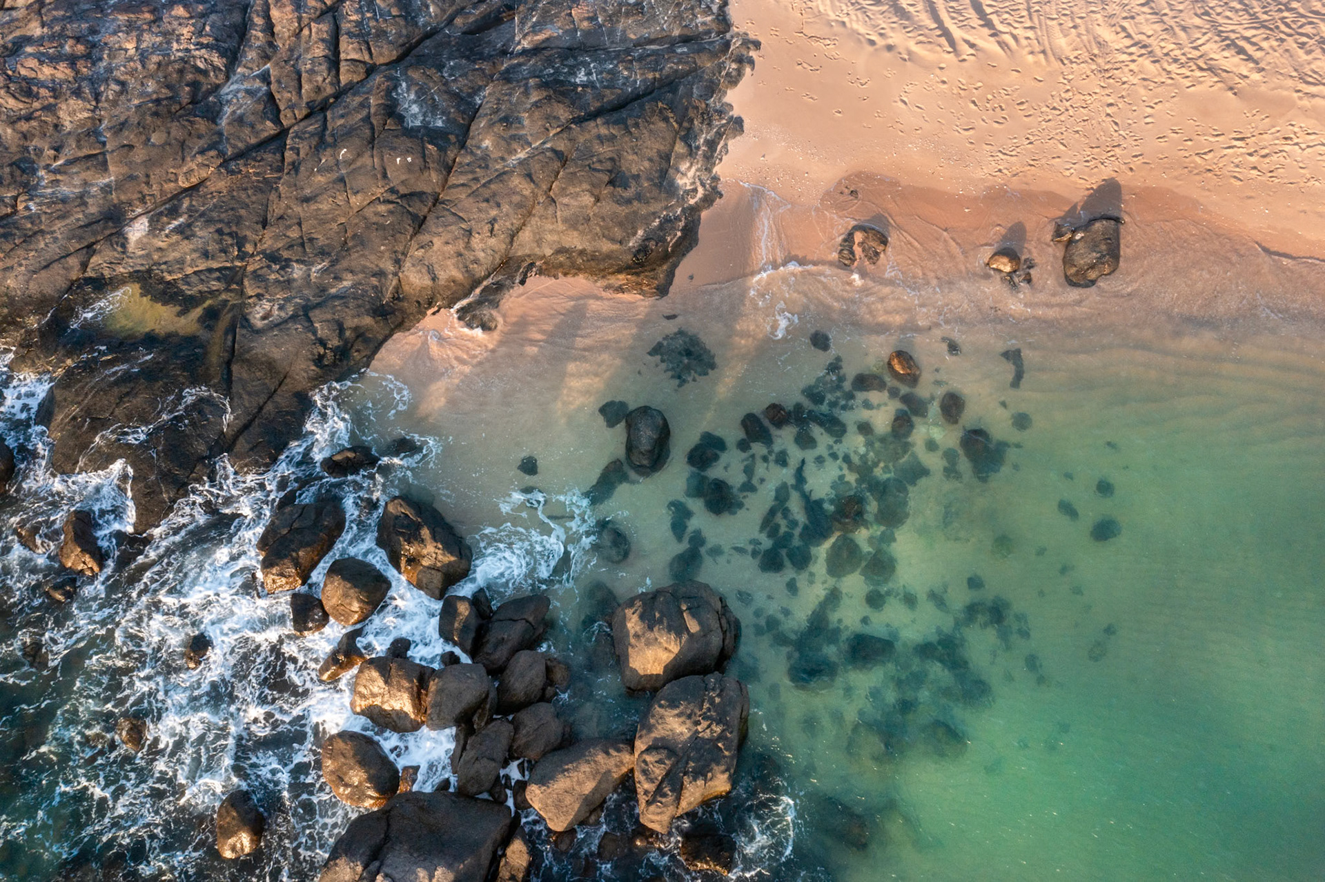 Banubanu Beach Retreat, Bremer Island, Northern Territory