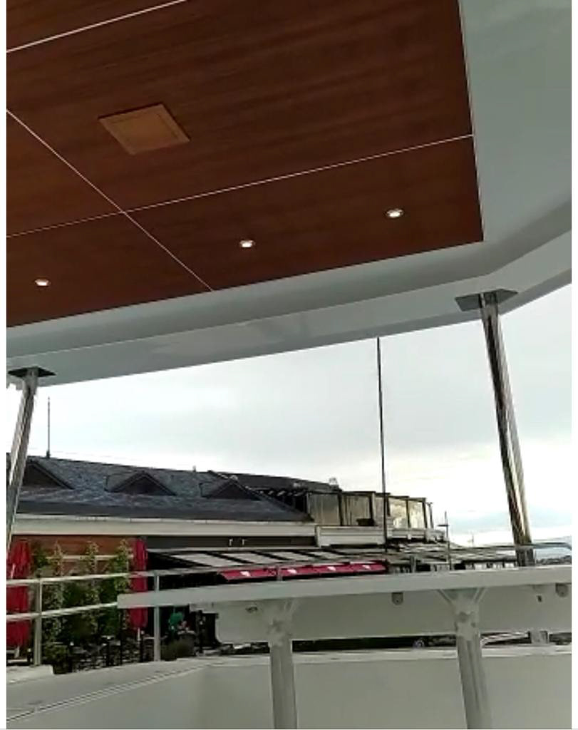 BALI 4.8 With Teak Veenered Ceiling