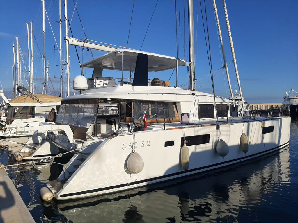 LAGOON 560