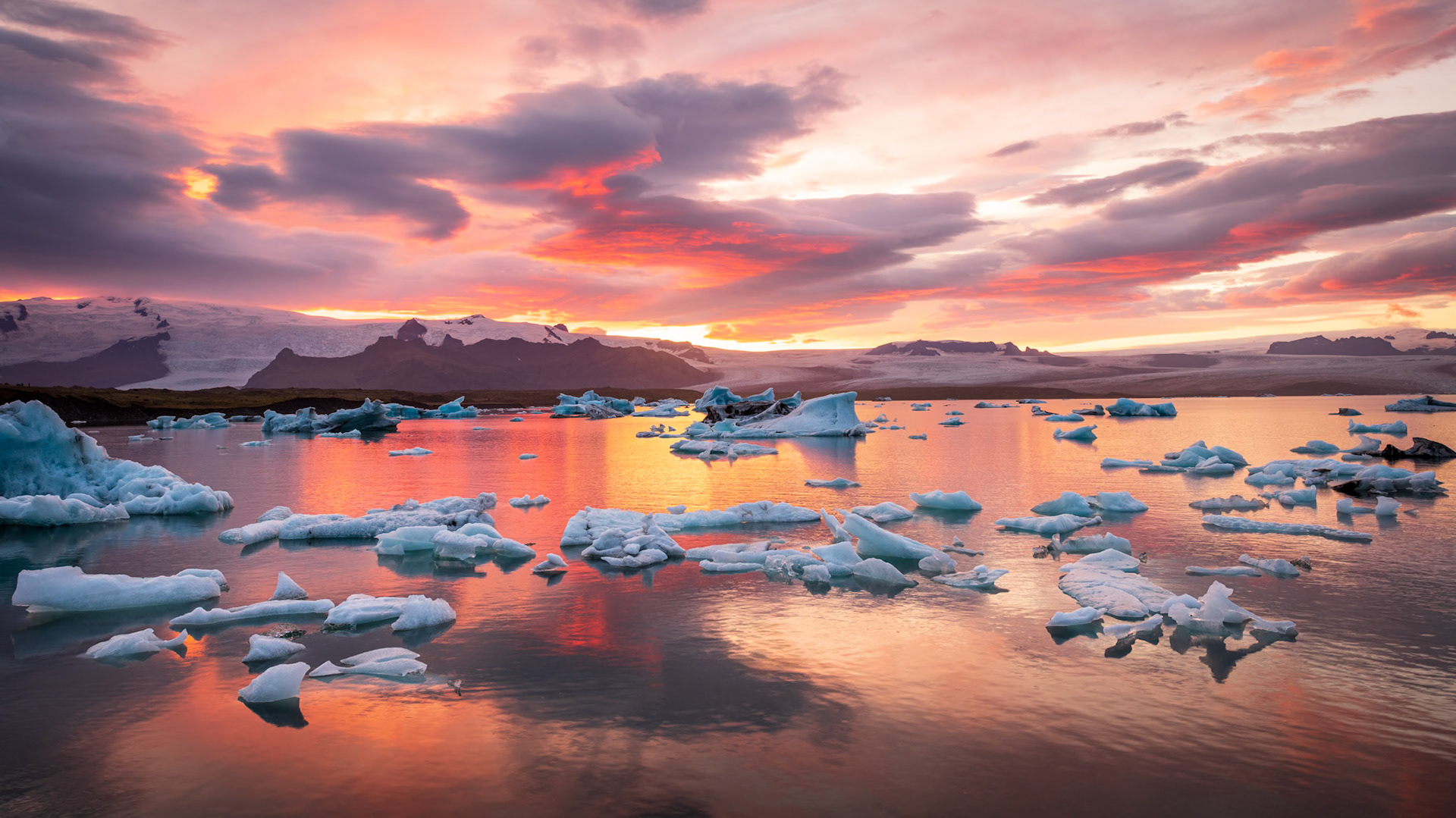 Glacier Lagoon Sunset