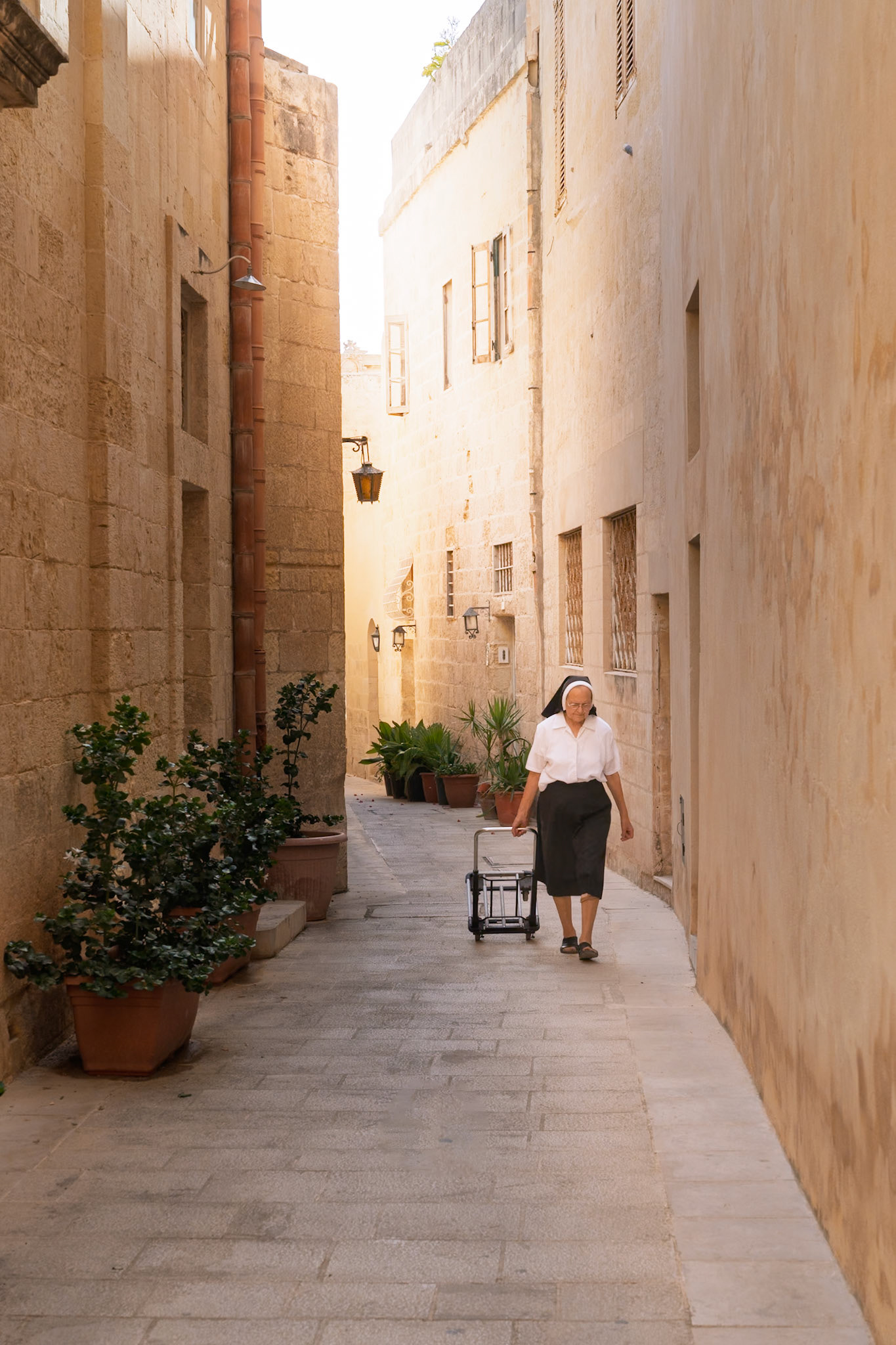 Strolling Nun, Malta