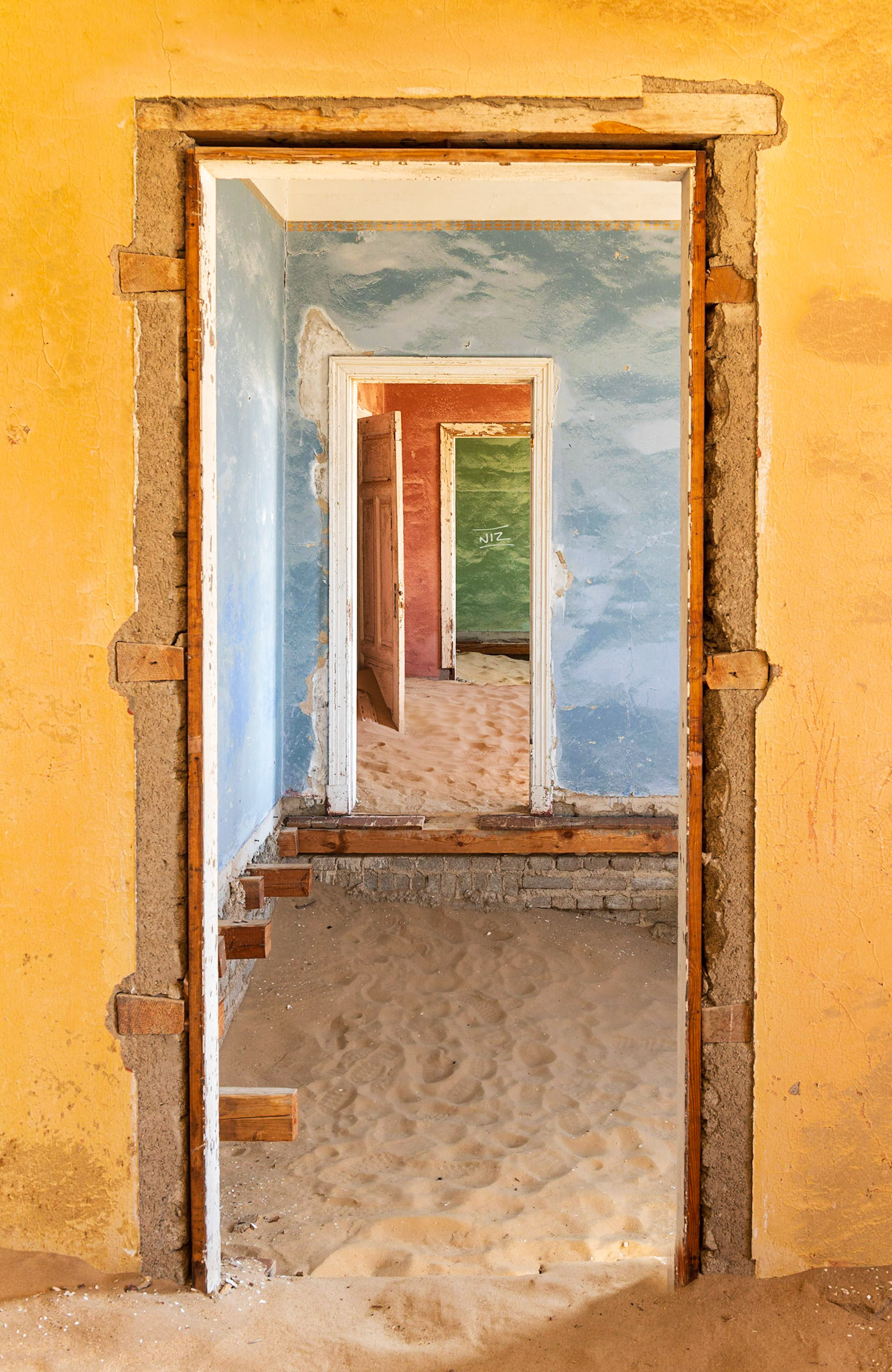 Rooms of Sand