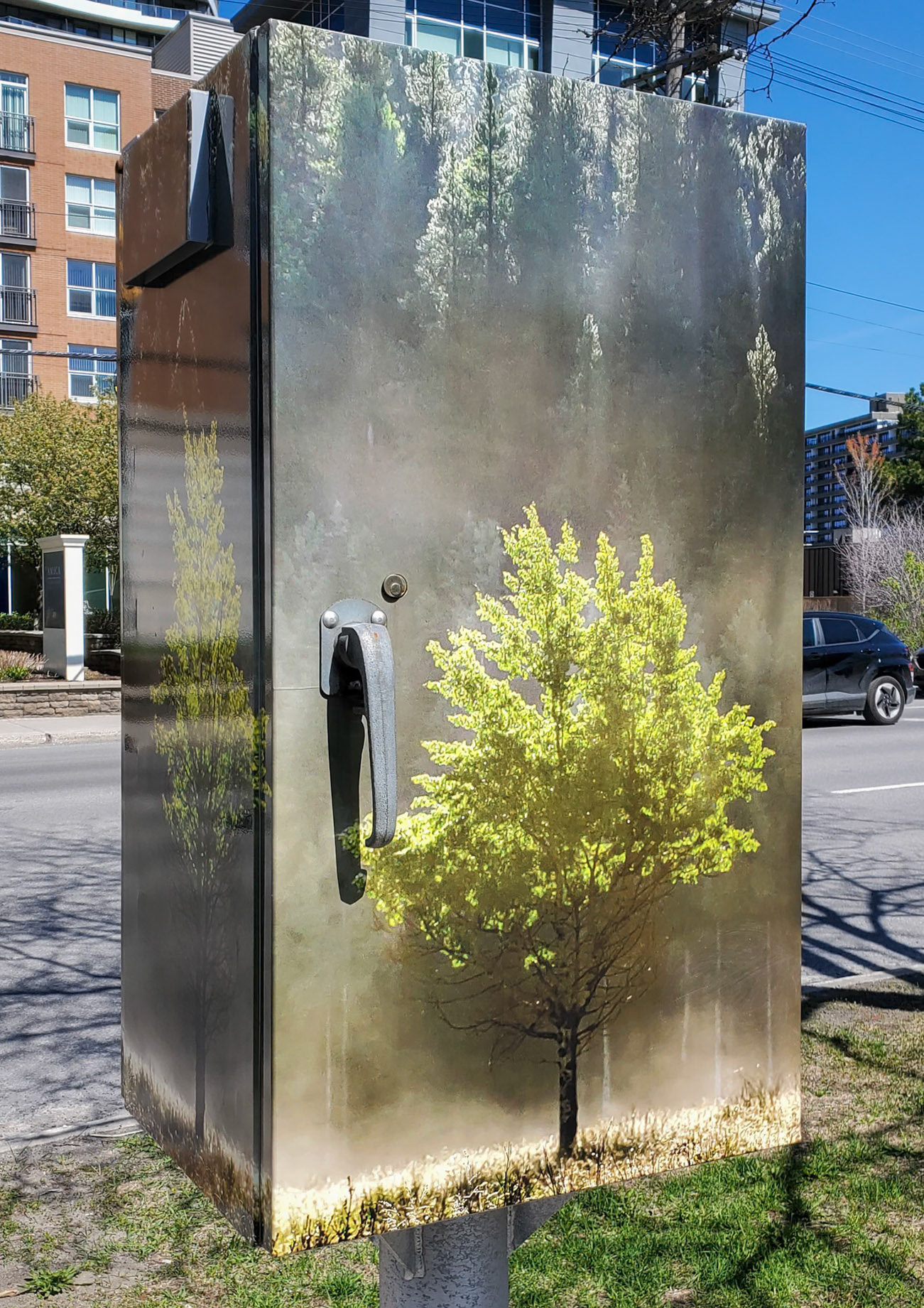 Richmond Rd and Broadview