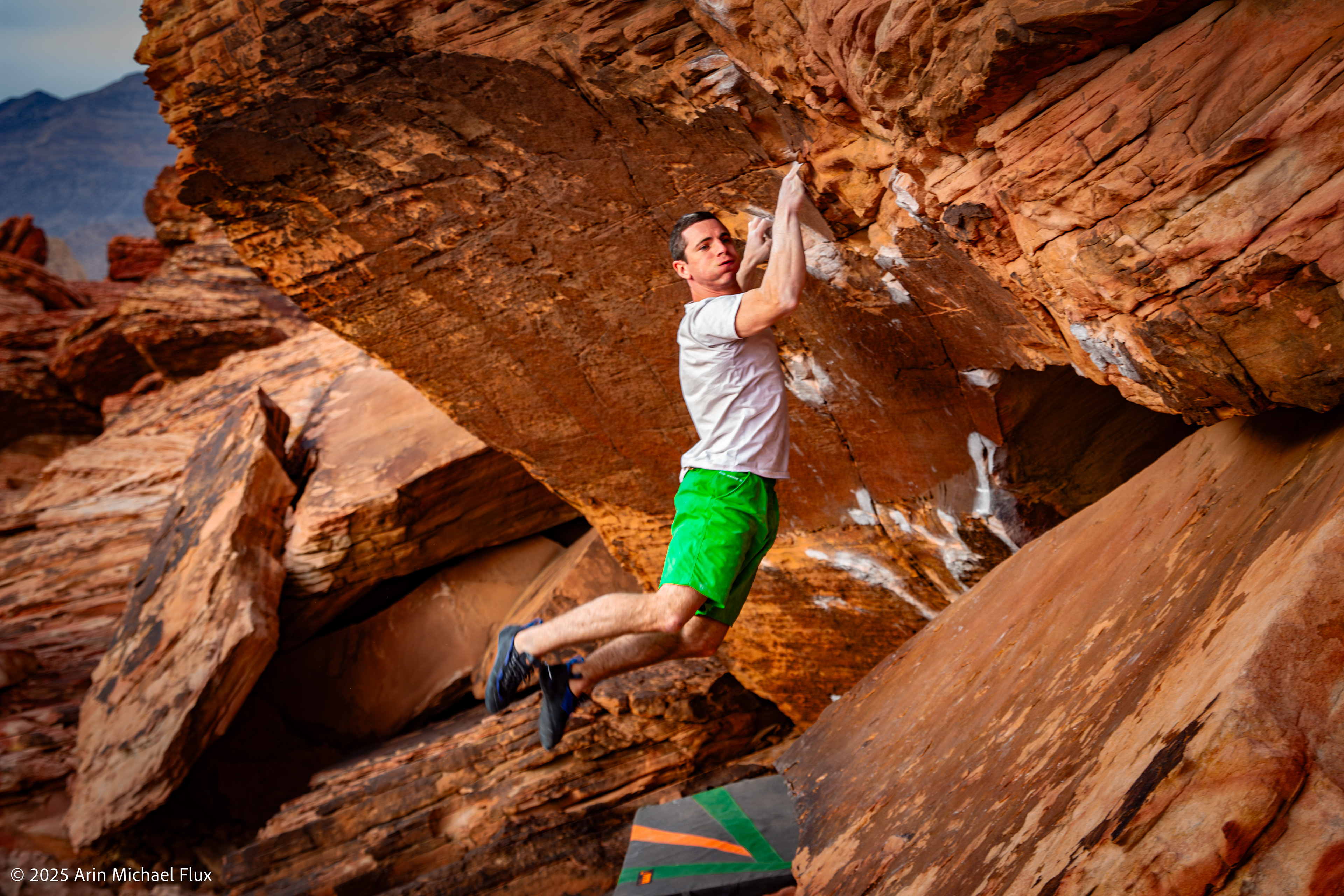 Josh Levin - first ascent of "The Black Pearl" V12