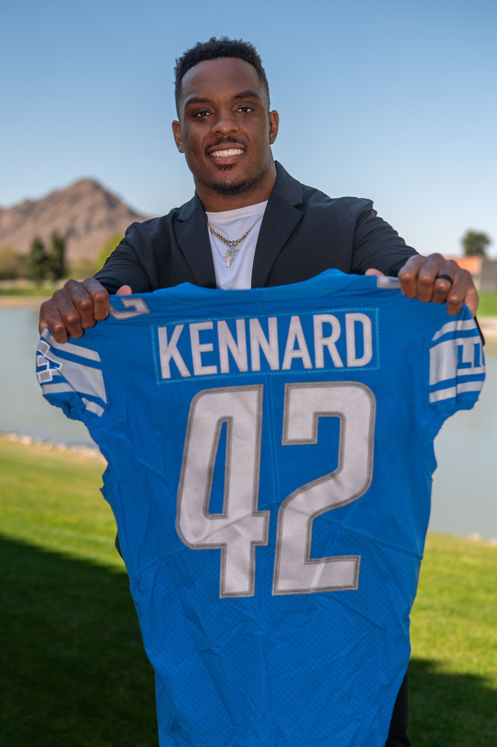 Retired NFL Linebacker Devon Kennard
